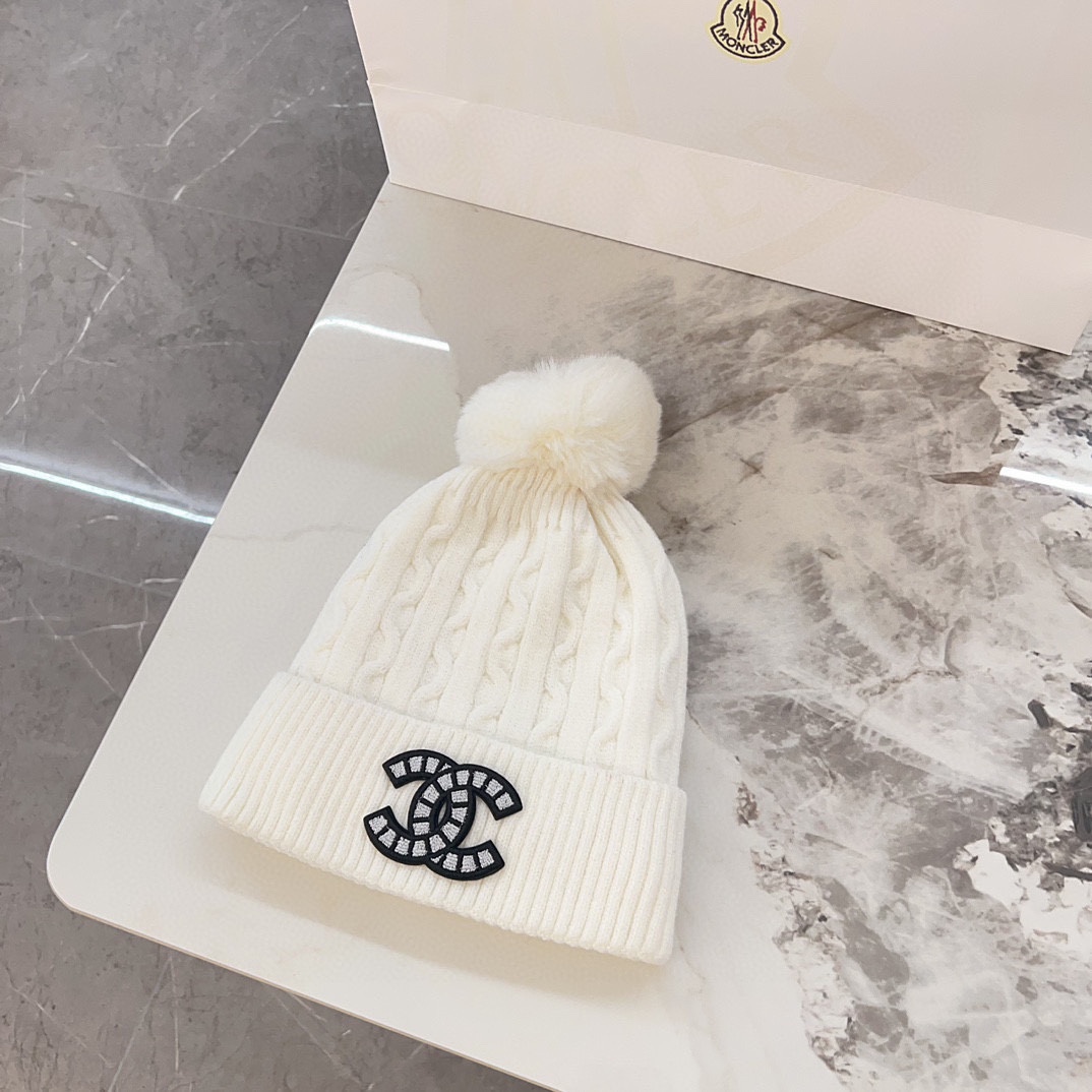 NO:215570,Special dust bag [CHANEL Chanel] New autumn and winter small fragrant style knitted wool ball wool hat # a very textured style~ closed eyes and put into the hat Fisherman hat Baseball hat Knit hat, hat, chanel, chanel, espadrilles, hats19860909特配防尘袋【CHANEL香奈儿】秋冬新款小香风麻花纹路针织毛球毛线帽# 非常有质感的一款～闭眼入帽子渔夫帽棒球帽针织帽,帽子,chanel,chanel,espadrilles,hats,hat
