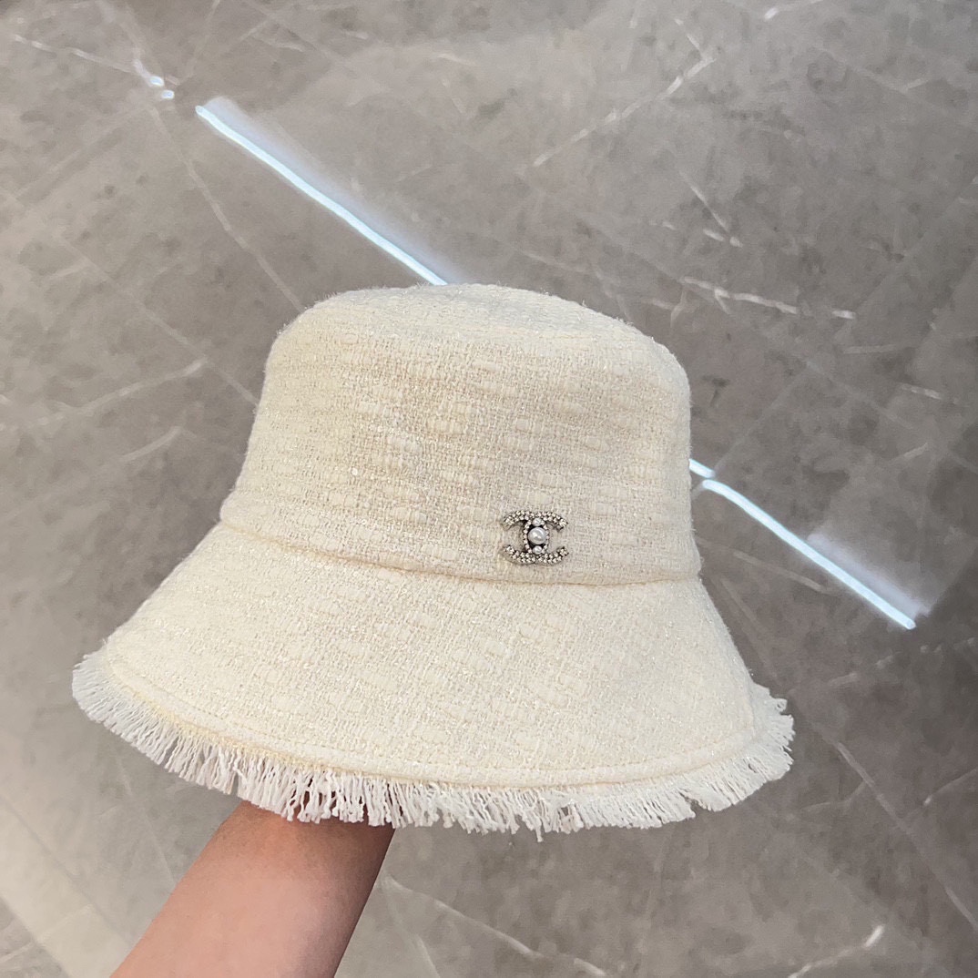 NO:215578,Special dust bag [CHANEL Chanel] New autumn and winter small fragrance tassel fisherman hat, versatile casual ~ Big brand fashion hat, fisherman hat, baseball hat, knit hat, chanel, chanel, espadrilles, hats19860909特配防尘袋【CHANEL香奈儿】新款秋冬小香风流苏渔夫帽 百搭休闲～大牌时尚帽子渔夫帽棒球帽针织帽,帽子,chanel,chanel,espadrilles,hats,hat