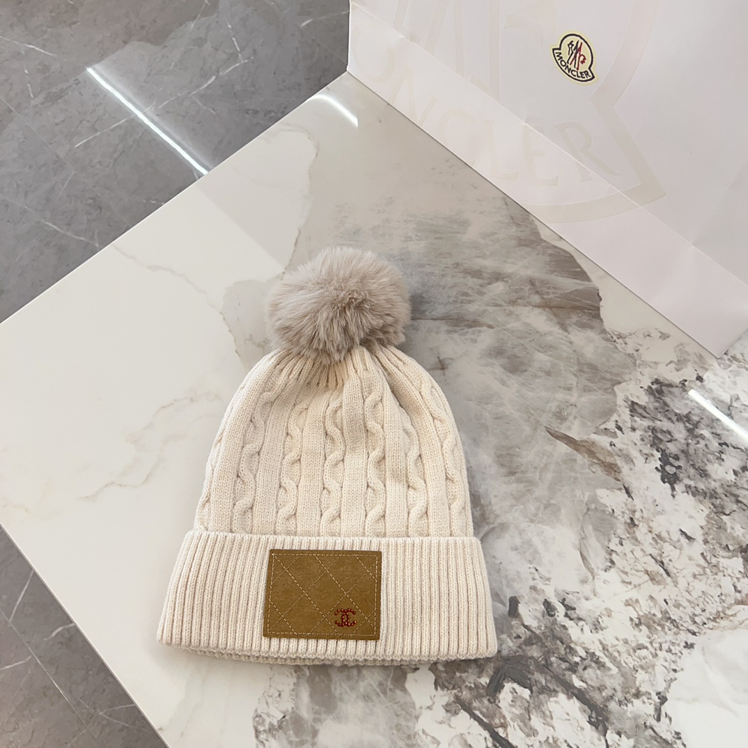 NO:215798,Special dust bag [CHANEL Chanel] New autumn and winter small fragrance style plus fluff ball wool hat # Very textured model ~ closed eyes and put into the hat Fisherman hat Baseball hat Knitted hat, hat, chanel, chanel, espadrilles, hats19860909特配防尘袋【CHANEL香奈儿】秋冬新款小香风加绒毛球毛线帽# 非常有质感的一款～闭眼入帽子渔夫帽棒球帽针织帽,帽子,chanel,chanel,espadrilles,hats,hat