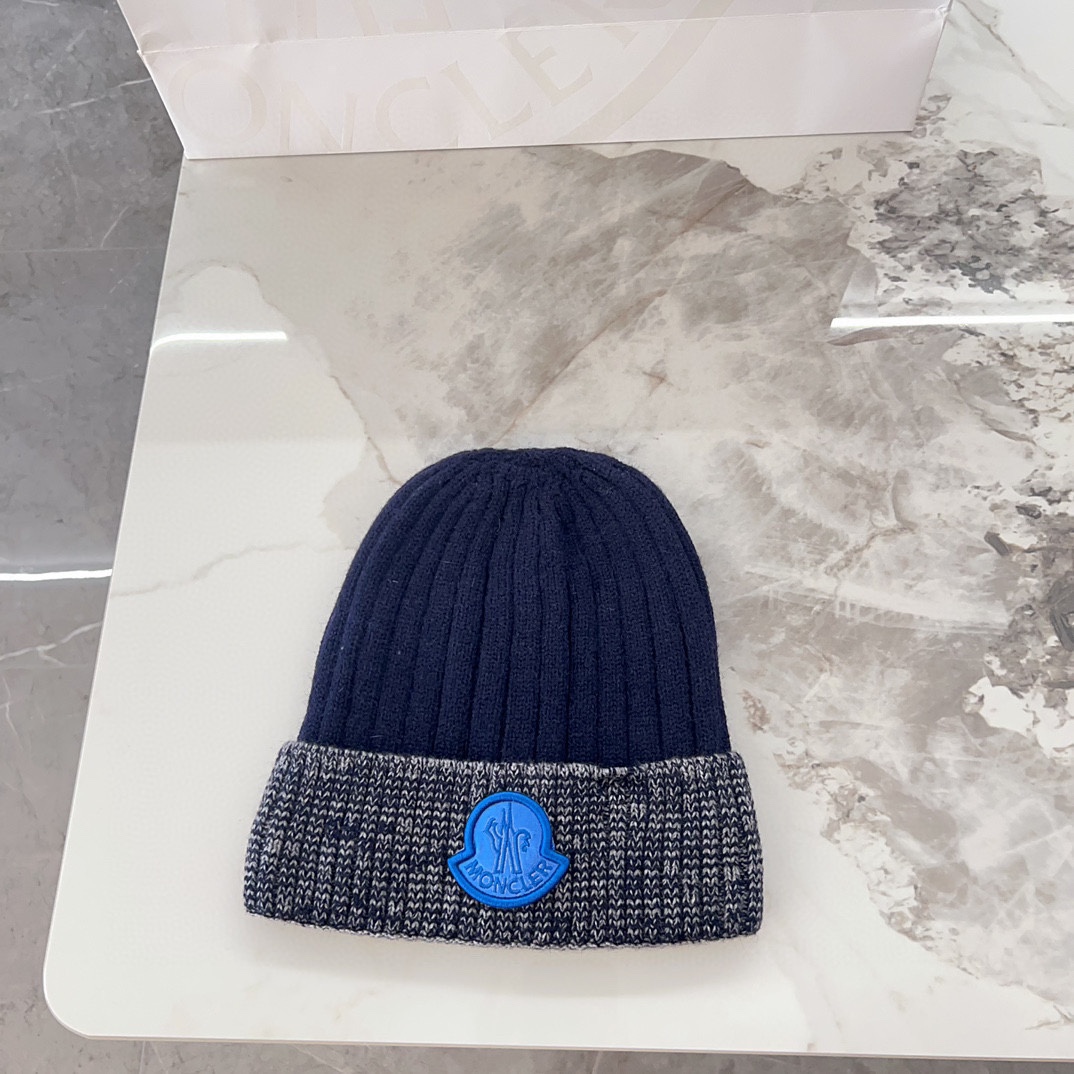 NO:215815,Special offer with dust bag. [MONCLER cover] New autumn and winter color-blocking men and women knitted wool hats, plus velvet material, very versatile hats, fisherman hats, baseball hats, knit hats, hats, christian louboutin, Moncler, espadrilles, hats19860909特价配防尘袋.【MONCLER蒙口】秋冬新款拼色男女款针织毛线帽,加绒材质,非常百搭帽子渔夫帽棒球帽针织帽,帽子,christian louboutin,Moncler,espadrilles,hats,hat