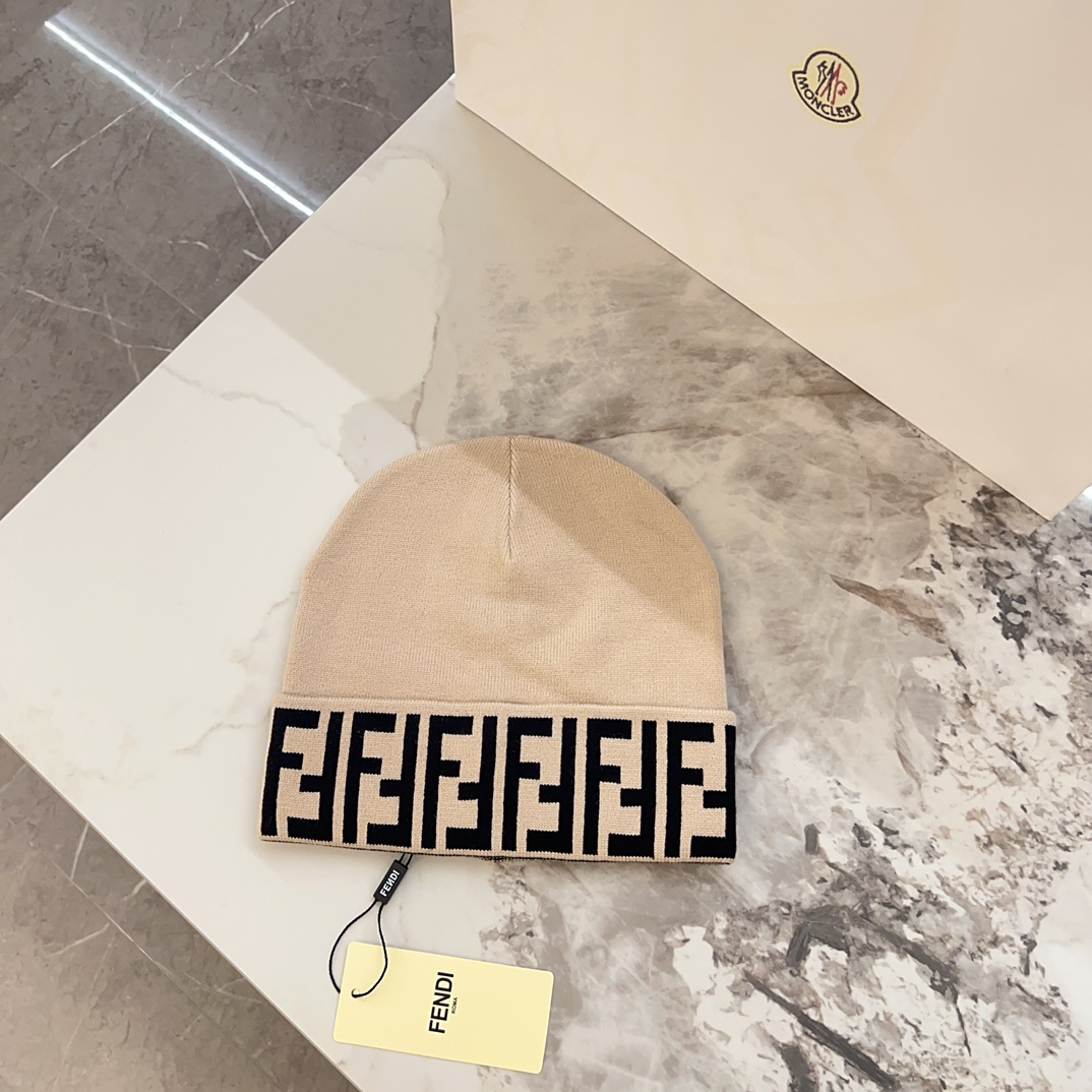 NO:215825,Special offer with dust bag. [FENDI] New autumn and winter counter big brand knitted wool hat, men and women, versatile single product hat, fisherman hat, baseball hat, knit hat, hat, fendi, fendi, espadrilles, hats19860909特价配防尘袋.【FENDI芬迪】秋冬新款专柜大牌针织毛线帽,男女款、百搭单品帽子渔夫帽棒球帽针织帽,帽子,fendi,fendi,espadrilles,hats,hat