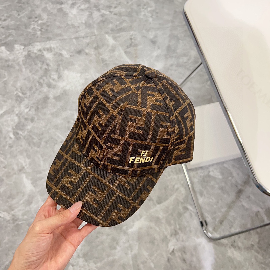 NO:215830,Special offer with dust bag. [FENDI] New heavy industry big-name baseball hat, classic counter model, male and female hat, fisherman hat, baseball hat, knit hat, hat, fendi, fendi, espadrilles, hats19860909特价配防尘袋.【FENDI芬迪】新款重工大牌棒球帽,专柜经典款,男女通用帽子渔夫帽棒球帽针织帽,帽子,fendi,fendi,espadrilles,hats,hat