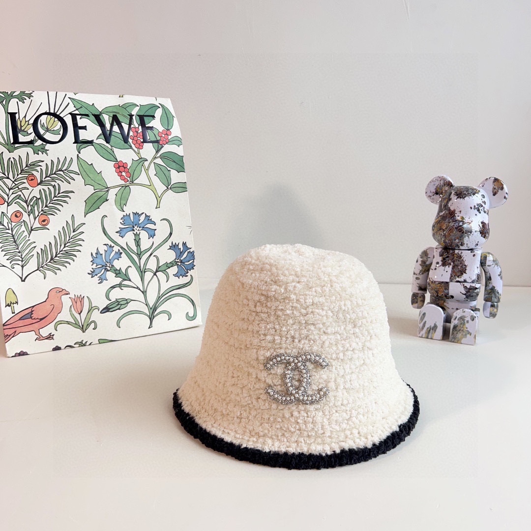 NO:216098,Special dust bag [CHANEL Chanel] New autumn and winter small fragrance pearl rhinestone fisherman hat, warm big brand on the street, elegant and personalized hat fisherman hat baseball hat knit hat, hat, chanel, chanel, espadrilles, hats19860909特配防尘袋【CHANEL香奈儿】秋冬新款小香风珍珠水钻款渔夫帽,保暖大牌出街,优雅不失个性帽子渔夫帽棒球帽针织帽,帽子,chanel,chanel,espadrilles,hats,hat