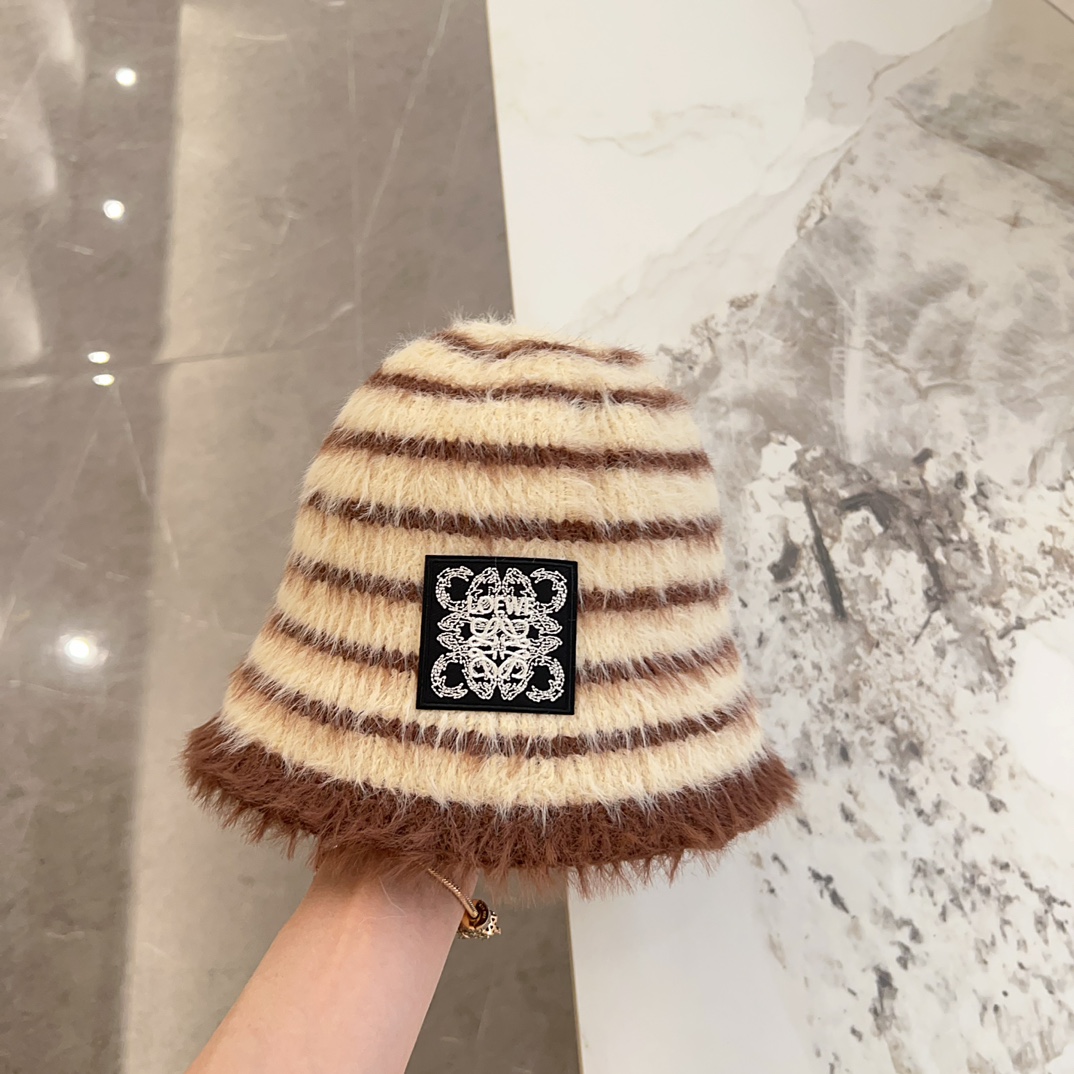 NO:216106,Special dust bag [LOEWE] New zebra pattern simple fisherman hat, versatile casual ~ autumn and winter new hat, fisherman hat, baseball hat, knit hat, hat, loewe, loewe, espadrilles, hats19860909特配防尘袋【LOEWE罗意威】新款斑马纹路简约渔夫帽 百搭休闲～秋冬新品帽子渔夫帽棒球帽针织帽,帽子,loewe,loewe,espadrilles,hats,hat