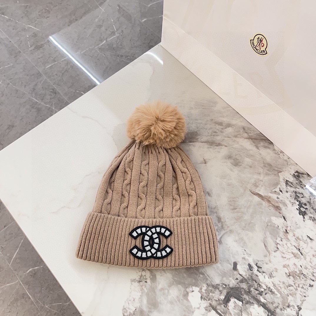 NO:217504,Special dust bag [CHANEL Chanel] New autumn and winter small fragrant style knitted wool ball wool hat # a very textured style~ closed eyes and put into the hat Fisherman hat Baseball hat Knit hat, hat, chanel, chanel, espadrilles, hats19860909特配防尘袋【CHANEL香奈儿】秋冬新款小香风麻花纹路针织毛球毛线帽# 非常有质感的一款～闭眼入帽子渔夫帽棒球帽针织帽,帽子,chanel,chanel,espadrilles,hats,hat