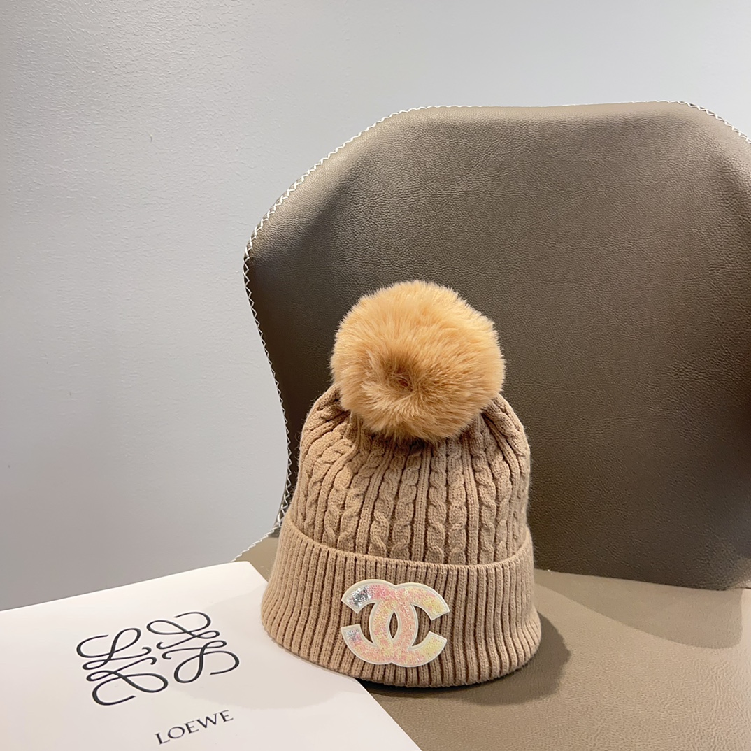 NO:217343,Special dust bag [CHANEL Chanel] New autumn and winter small fragrant style knitted wool ball wool hat # a very textured style~ closed eyes and put into the hat Fisherman hat Baseball hat Knit hat, hat, chanel, chanel, espadrilles, hats19860909特配防尘袋【CHANEL香奈儿】秋冬新款小香风麻花针织毛球毛线帽# 非常有质感的一款～闭眼入帽子渔夫帽棒球帽针织帽,帽子,chanel,chanel,espadrilles,hats,hat