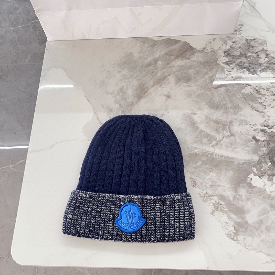 NO:217749,Special offer with dust bag. [MONCLER cover] New autumn and winter color-blocking men and women knitted wool hats, plus velvet material, very versatile hats, fisherman hats, baseball hats, knit hats, hats, christian louboutin, Moncler, espadrilles, hats19860909特价配防尘袋.【MONCLER蒙口】秋冬新款拼色男女款针织毛线帽,加绒材质,非常百搭帽子渔夫帽棒球帽针织帽,帽子,christian louboutin,Moncler,espadrilles,hats,hat