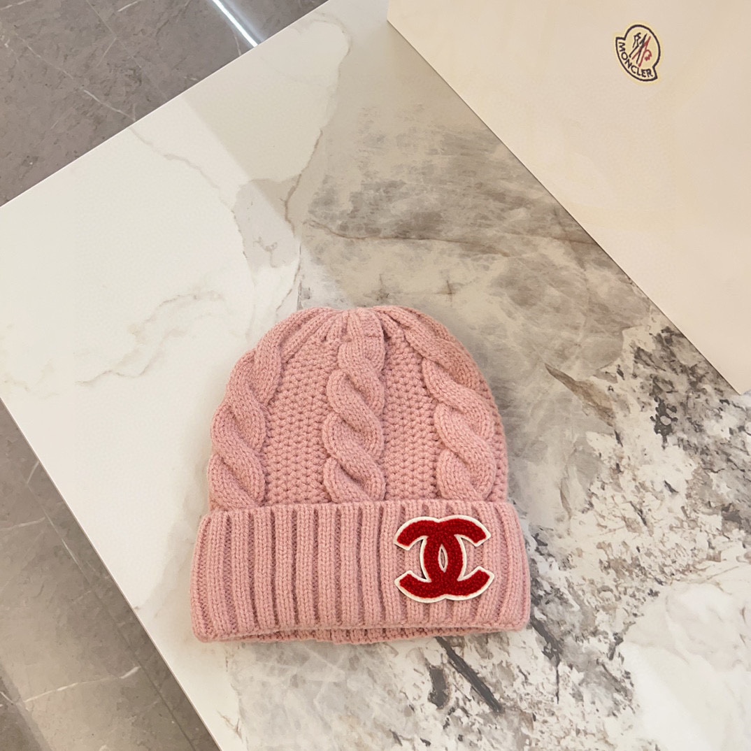 NO:217753,Special offer with dust bag. [CHANEL Chanel] Early autumn small floral style prank knitted wool hat, big brand fashion, very versatile hat, fisherman hat, baseball hat, knit hat, hat, chanel, chanel, espadrilles, hats19860909特价配防尘袋.【CHANEL香奈儿】早秋小香风麻花针织毛线帽,大牌时尚,非常百搭帽子渔夫帽棒球帽针织帽,帽子,chanel,chanel,espadrilles,hats,hat