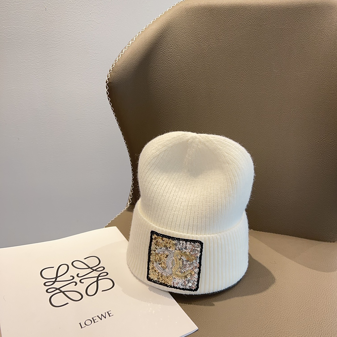 NO:217736,Special dust bag. [CHANEL Chanel] Autumn and winter small fragrant style sequin knitted wool hat, big brand fashion, very versatile hat, fisherman hat, baseball hat, knit hat, hat, chanel, chanel, espadrilles, hats19860909特配防尘袋.【CHANEL香奈儿】秋冬小香风亮片针织毛线帽,大牌时尚,非常百搭帽子渔夫帽棒球帽针织帽,帽子,chanel,chanel,espadrilles,hats,hat