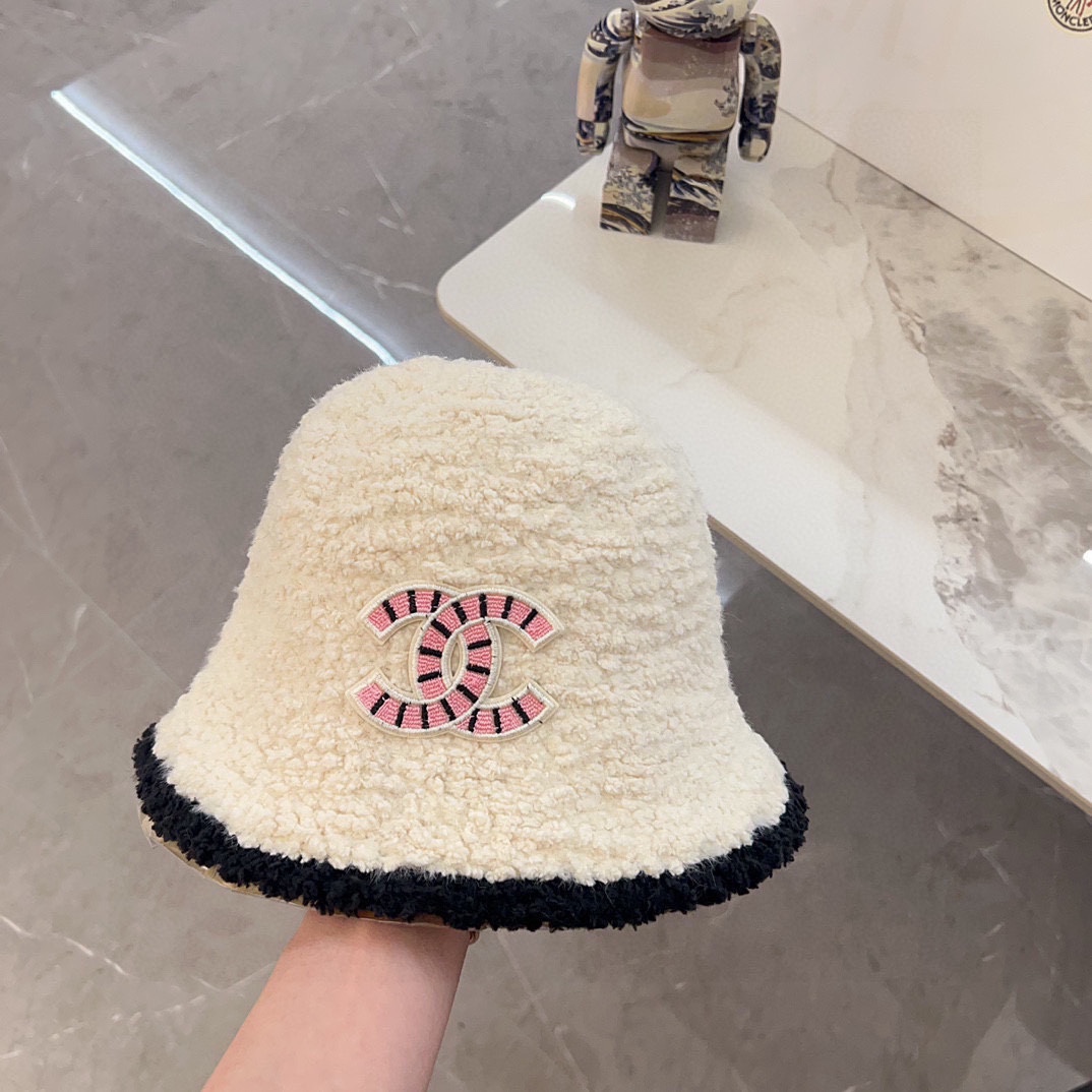 NO:219304,Special dust bag [CHANEL Chanel] new autumn and winter lamb wool small fragrant fisherman hat versatile and more textured hat Fisherman hat Baseball hat Knitted hat, hat, chanel, chanel, espadrilles, hats19860909特配防尘袋【CHANEL香奈儿】秋冬新款羊羔毛小香风渔夫帽 百搭更有质感的一款帽子渔夫帽棒球帽针织帽,帽子,chanel,chanel,espadrilles,hats,hat