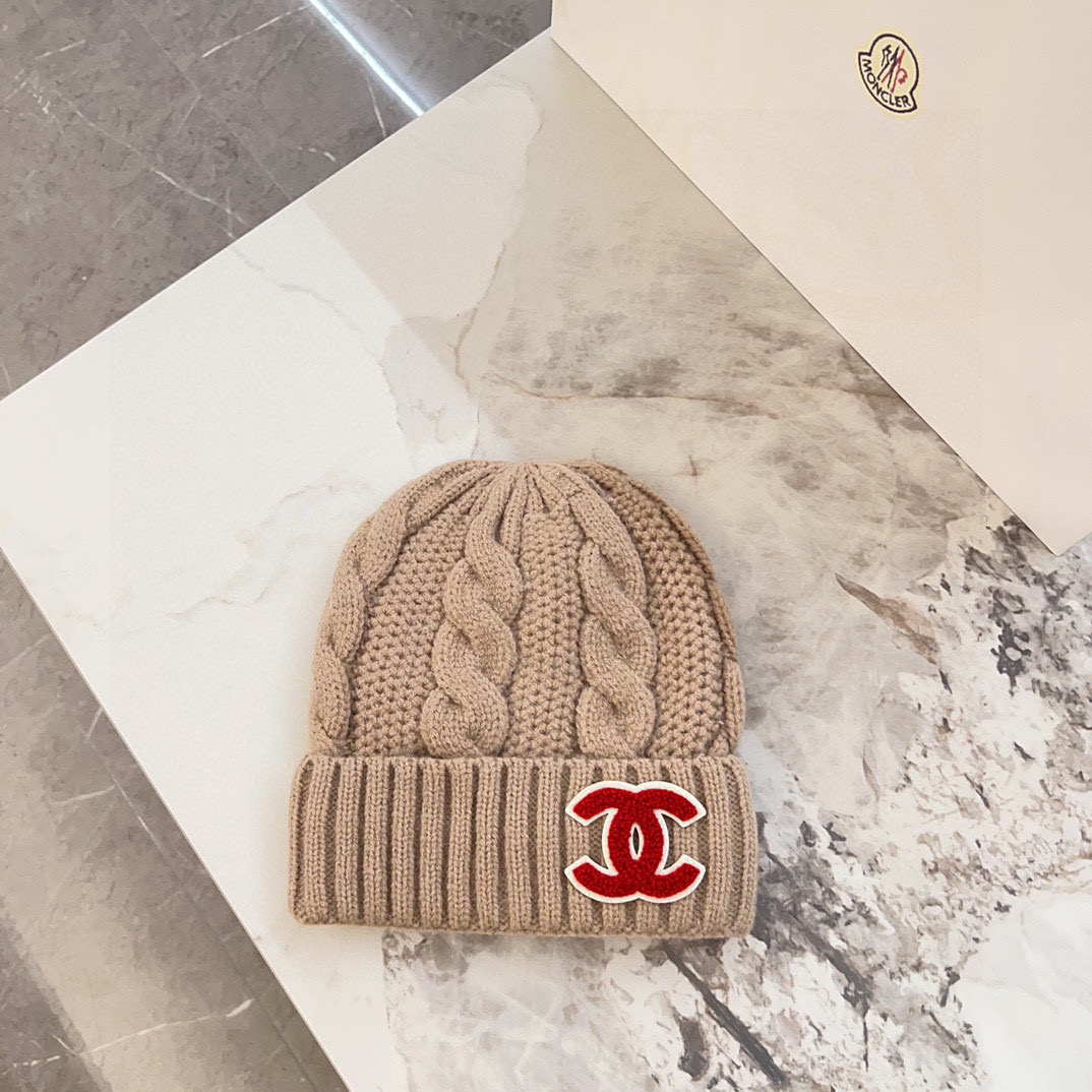 NO:219539,Special offer with dust bag. [CHANEL Chanel] Early autumn small floral style prank knitted wool hat, big brand fashion, very versatile hat, fisherman hat, baseball hat, knit hat, hat, chanel, chanel, espadrilles, hats19860909特价配防尘袋.【CHANEL香奈儿】早秋小香风麻花针织毛线帽,大牌时尚,非常百搭帽子渔夫帽棒球帽针织帽,帽子,chanel,chanel,espadrilles,hats,hat