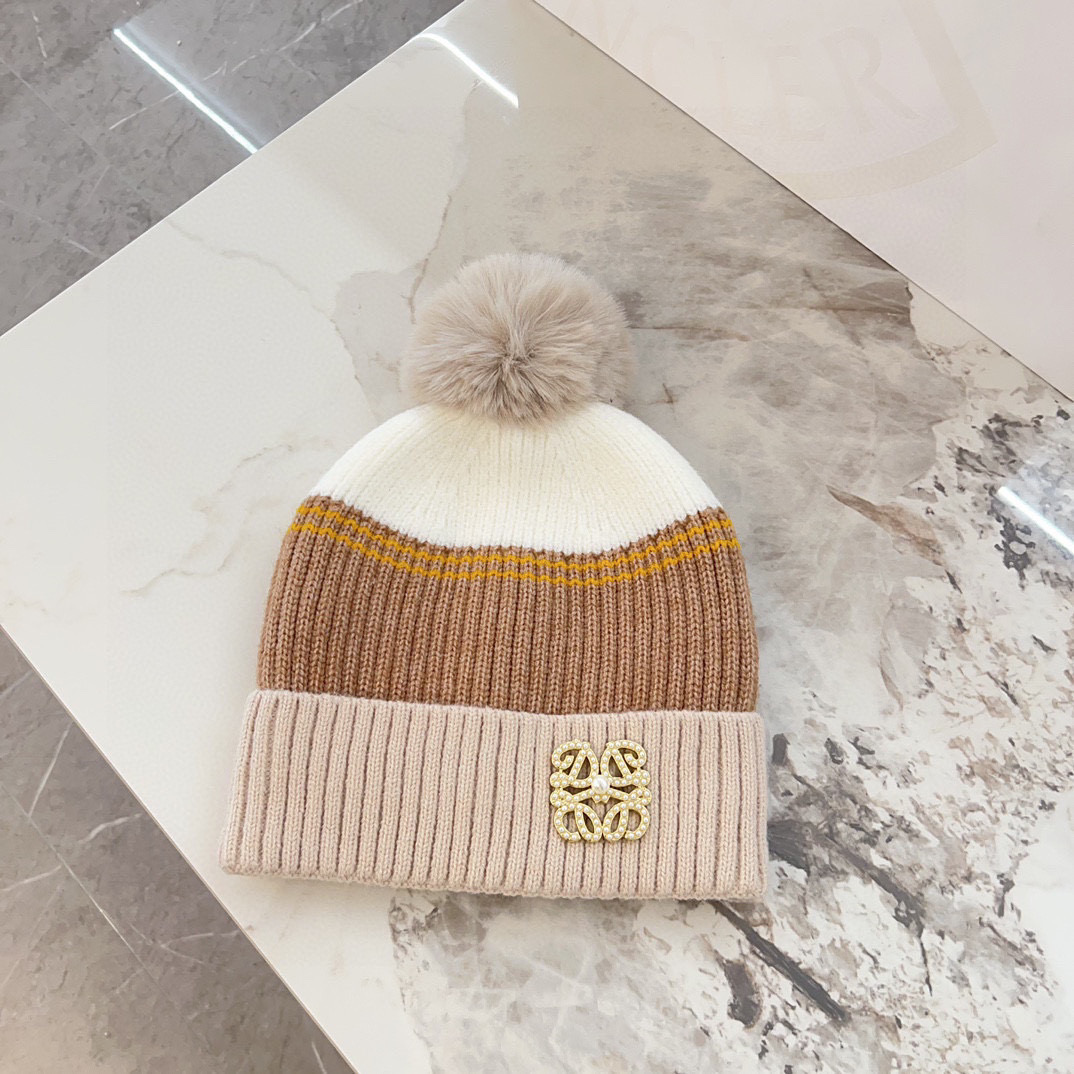 NO:220173,Special dust bag [LOEWE] New autumn and winter color-blocking brooch removable plus fluff ball wool hat # A very textured model ~ closed eyes and put into the hat Fisherman's hat Baseball hat Knitted hat, hat, loewe, loewe, espadrilles, brooch, breastpin, hats19860909特配防尘袋【LOEWE罗意威】秋冬新款拼色胸针可拆卸加绒毛球毛线帽# 非常有质感的一款～闭眼入帽子渔夫帽棒球帽针织帽,帽子,loewe,loewe,espadrilles,brooch，breastpin,hats,hat