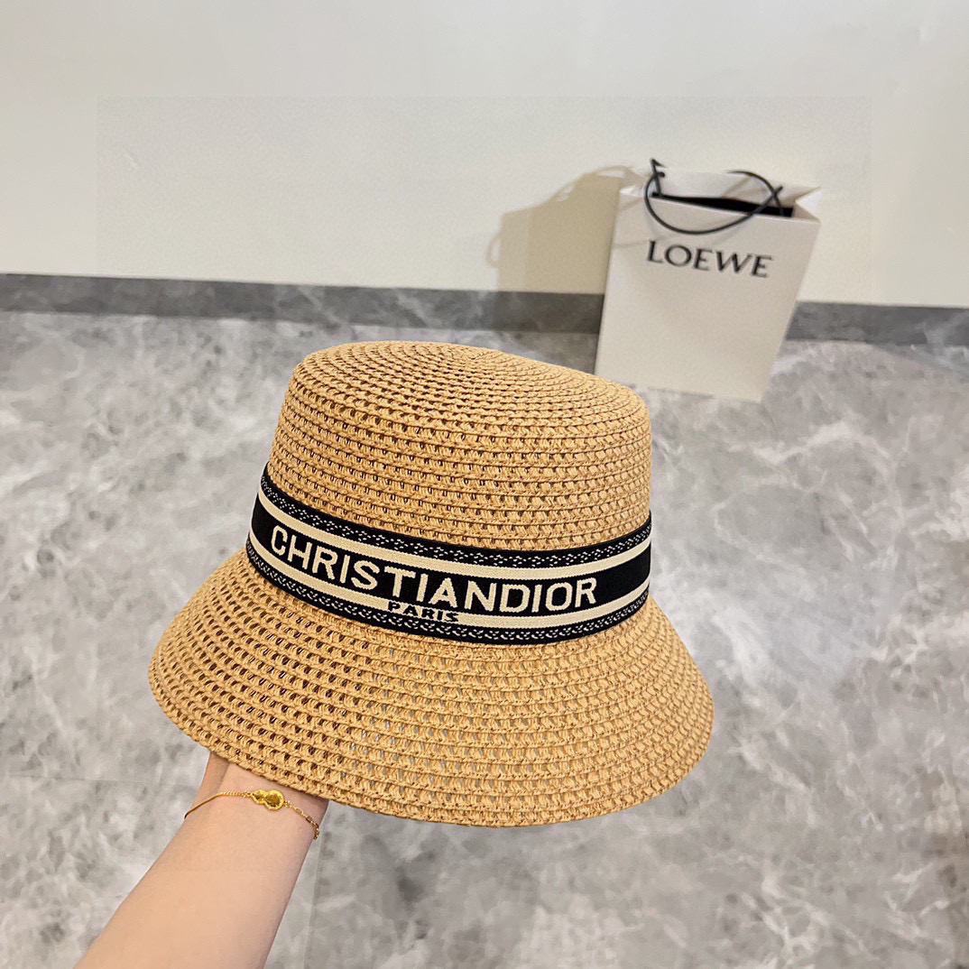 NO:221608,Special offer [DIOR] 2025 new big brand knitted pot hat straw hat, the first choice for the seaside in summer~ New material woven~ Full texture hat Fisherman's hat Baseball hat Knit hat, hat, dior, dior, espadrilles, hats19860909特价【DIOR迪奥】 2025新款大牌编织盆帽草帽 夏天海边首选～ 新款材质编织而成～质感满分帽子渔夫帽棒球帽针织帽,帽子,dior,dior,espadrilles,hats,hat