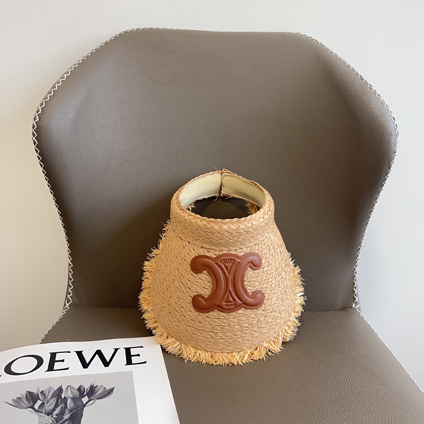 NO:225855,Special dust bag [CELINE] 2025 new straw vacation style sun hat empty top hat, sun protection versatile ~ casual street artifact hat straw hat fisherman hat baseball hat, hat, celine, celine, espadrilles, espadrilles, hats19860909特配防尘袋【CELINE赛琳】2025新款草编度假风遮阳帽空顶帽,遮阳百搭～休闲出街神器帽子草帽渔夫帽棒球帽,帽子,celine,celine,espadrilles,espadrilles,hats,hat