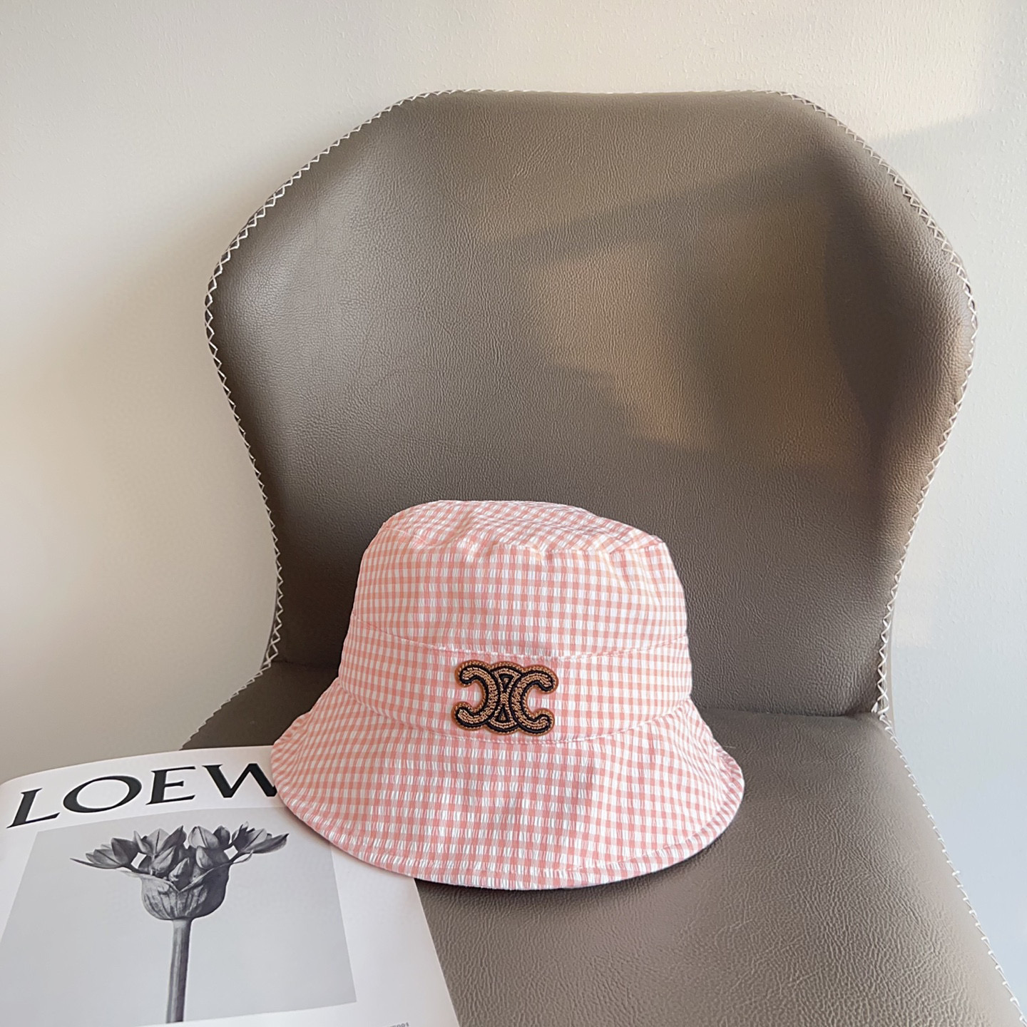 NO:227931,Special dust bag [CELINE] 2025 new irregular plaid fisherman hat, versatile daily style~ Must-have hats when going out of the street, fisherman hats, baseball hats, hats, celine, celine, espadrilles, hats19860909特配防尘袋【CELINE赛琳】2025新款不规则格纹渔夫帽,百搭日常款～出街必备帽子草帽渔夫帽棒球帽,帽子,celine,celine,espadrilles,hats,hat