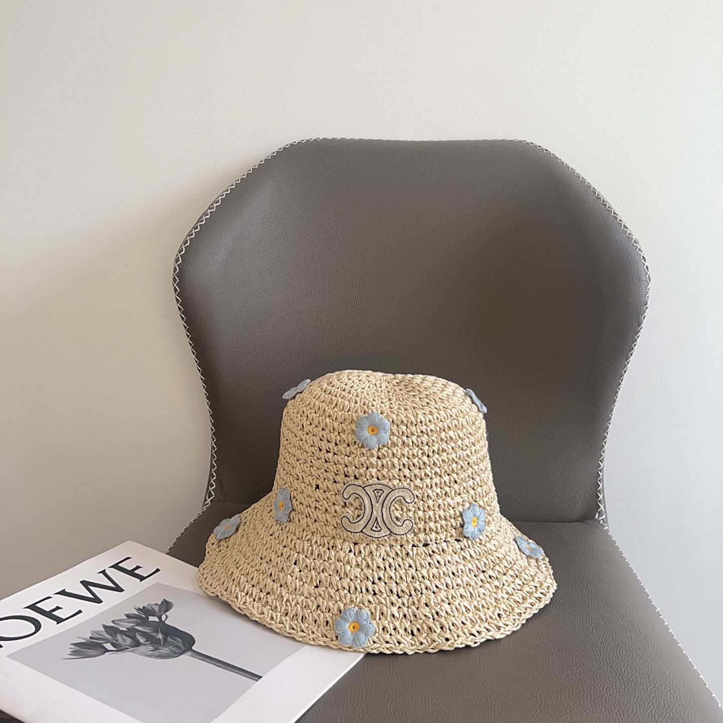 NO:228988,Special dust bag [CELINE] 2025 spring and summer new small flower style woven fisherman hat, versatile daily style ~ casual outing #hat straw hat fisherman hat baseball hat, hat, celine, celine, espadrilles, hats19860909特配防尘袋【CELINE赛琳】2025春夏新款小花款编织渔夫帽,百搭日常款～休闲出街#帽子草帽渔夫帽棒球帽,帽子,celine,celine,espadrilles,hats,hat