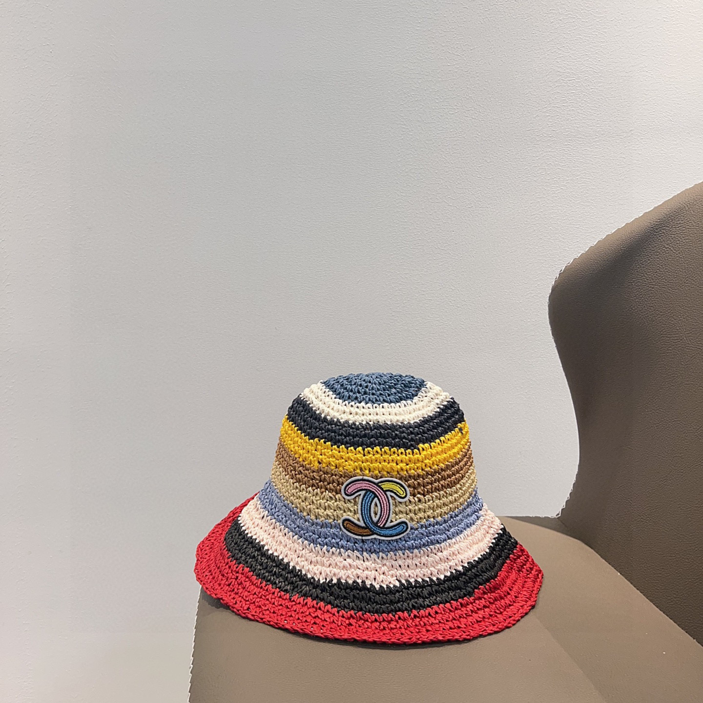 NO:228994,Special dust bag [CHANEL Chanel] 2025 new Rainbow Reba same braided fisherman hat, versatile and daily style~ Must-have hats when going out of the street, straw hats, fisherman hats, baseball hats, hats, chanel, chanel, espadrilles, hats19860909特配防尘袋【CHANEL香奈儿】2025新款彩虹热巴同款编织渔夫帽,百搭日常款～出街必备帽子草帽渔夫帽棒球帽,帽子,chanel,chanel,espadrilles,hats,hat