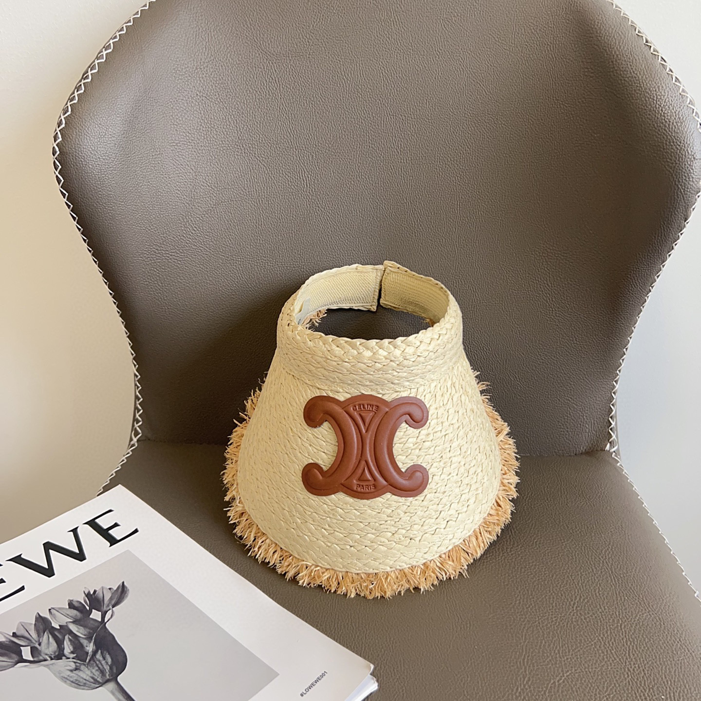 NO:229002,Special dust bag [CELINE] 2025 new straw vacation style sun hat empty top hat, sun protection versatile ~ casual street artifact hat straw hat fisherman hat baseball hat, hat, celine, celine, espadrilles, espadrilles, hats19860909特配防尘袋【CELINE赛琳】2025新款草编度假风遮阳帽空顶帽,遮阳百搭～休闲出街神器帽子草帽渔夫帽棒球帽,帽子,celine,celine,espadrilles,espadrilles,hats,hat