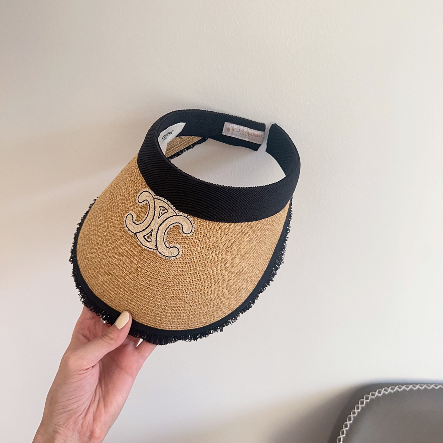 NO:228987,Special dust bag [CELINE] 2025 new tassel vacation casual sun hat empty top hat, versatile sun protection ~ casual street artifact hat straw hat fisherman hat baseball hat, hat, celine, celine, espadrilles, hats19860909特配防尘袋【CELINE赛琳】2025新款流苏度假休闲遮阳帽空顶帽,遮阳百搭～休闲出街神器帽子草帽渔夫帽棒球帽,帽子,celine,celine,espadrilles,hats,hat