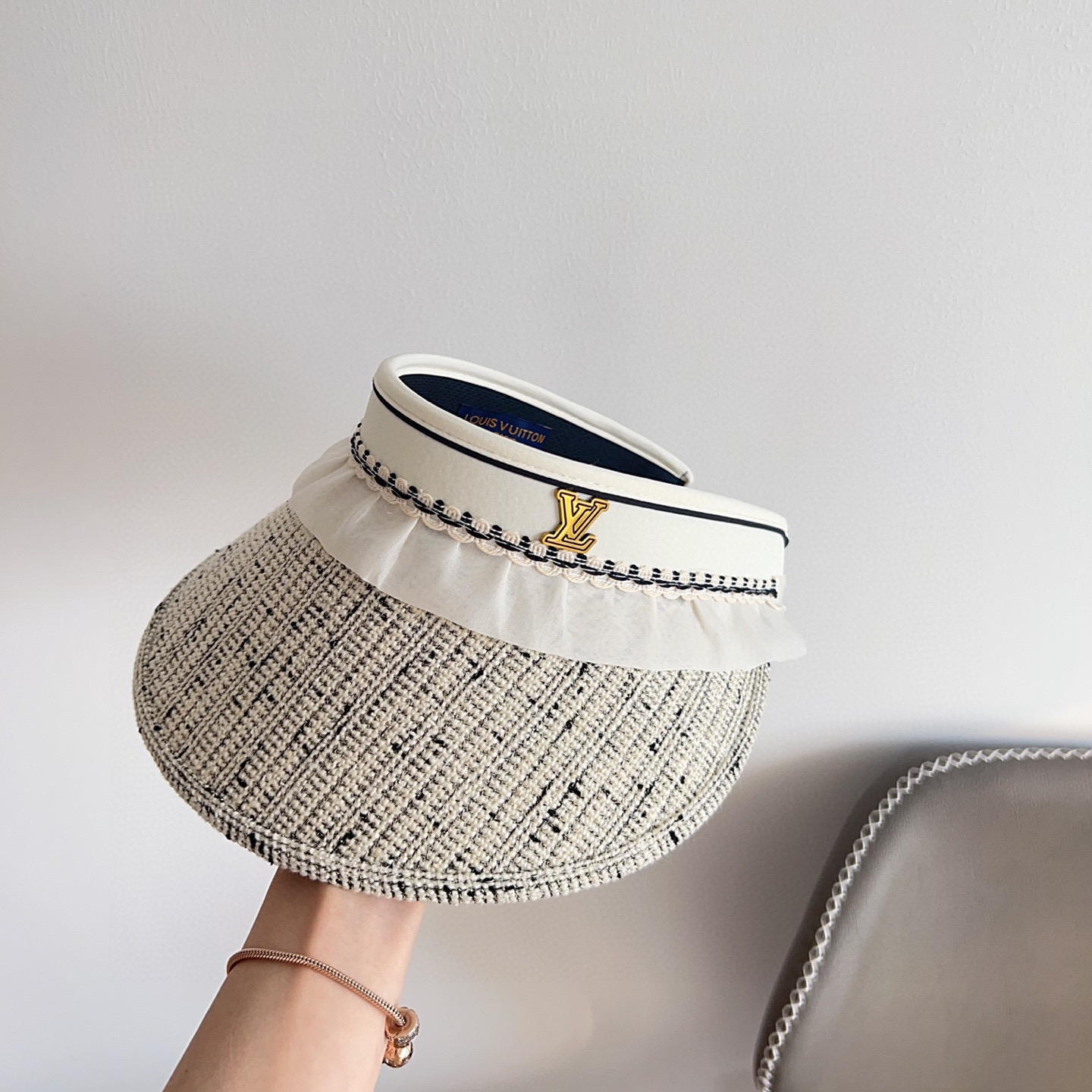 NO:229014,Special dust bag [LV Louis Vuitton] 2025 new tweed spliced ​​holiday style sun hat empty top hat, sun protection versatile ~ casual street artifact hat straw hat fisherman hat baseball hat, hat, louis vuitton, louis vuitton, espadrilles, hats19860909特配防尘袋【LV路易威登】2025新款粗花呢拼接度假风遮阳帽空顶帽,遮阳百搭～休闲出街神器帽子草帽渔夫帽棒球帽,帽子,louis vuitton,louis vuitton,espadrilles,hats,hat