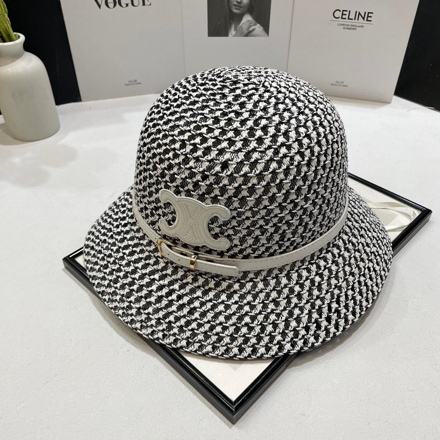 💛配防尘袋【CELINE赛琳】2025新款草编皮带沙滩帽草帽，度假休闲必备，优雅大方的一款