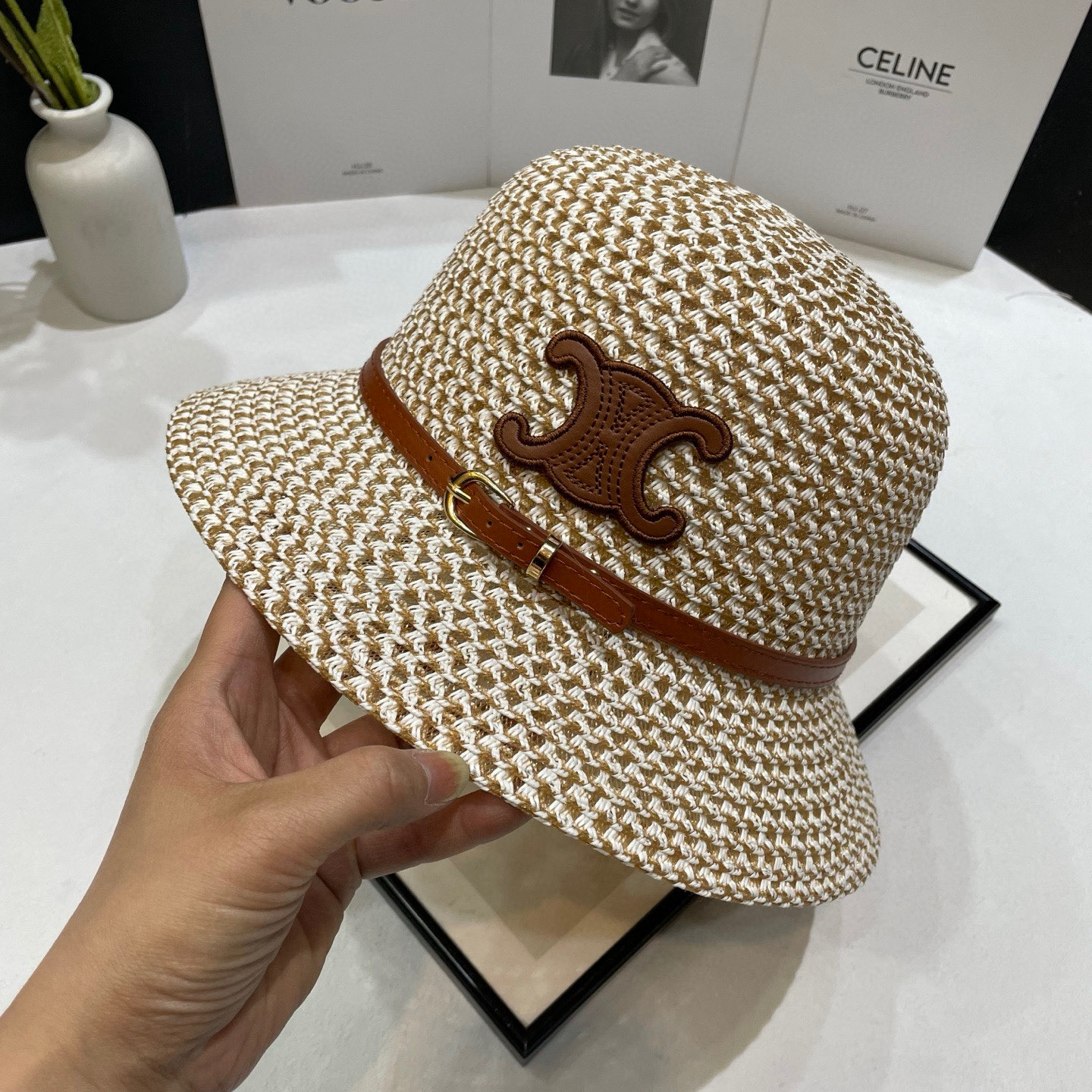 💛配防尘袋【CELINE赛琳】2025新款草编皮带沙滩帽草帽，度假休闲必备，优雅大方的一款