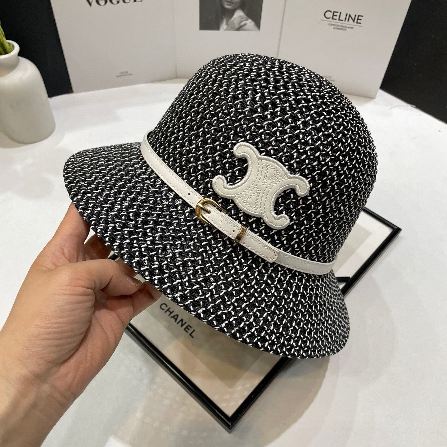 💛配防尘袋【CELINE赛琳】2025新款草编皮带沙滩帽草帽，度假休闲必备，优雅大方的一款