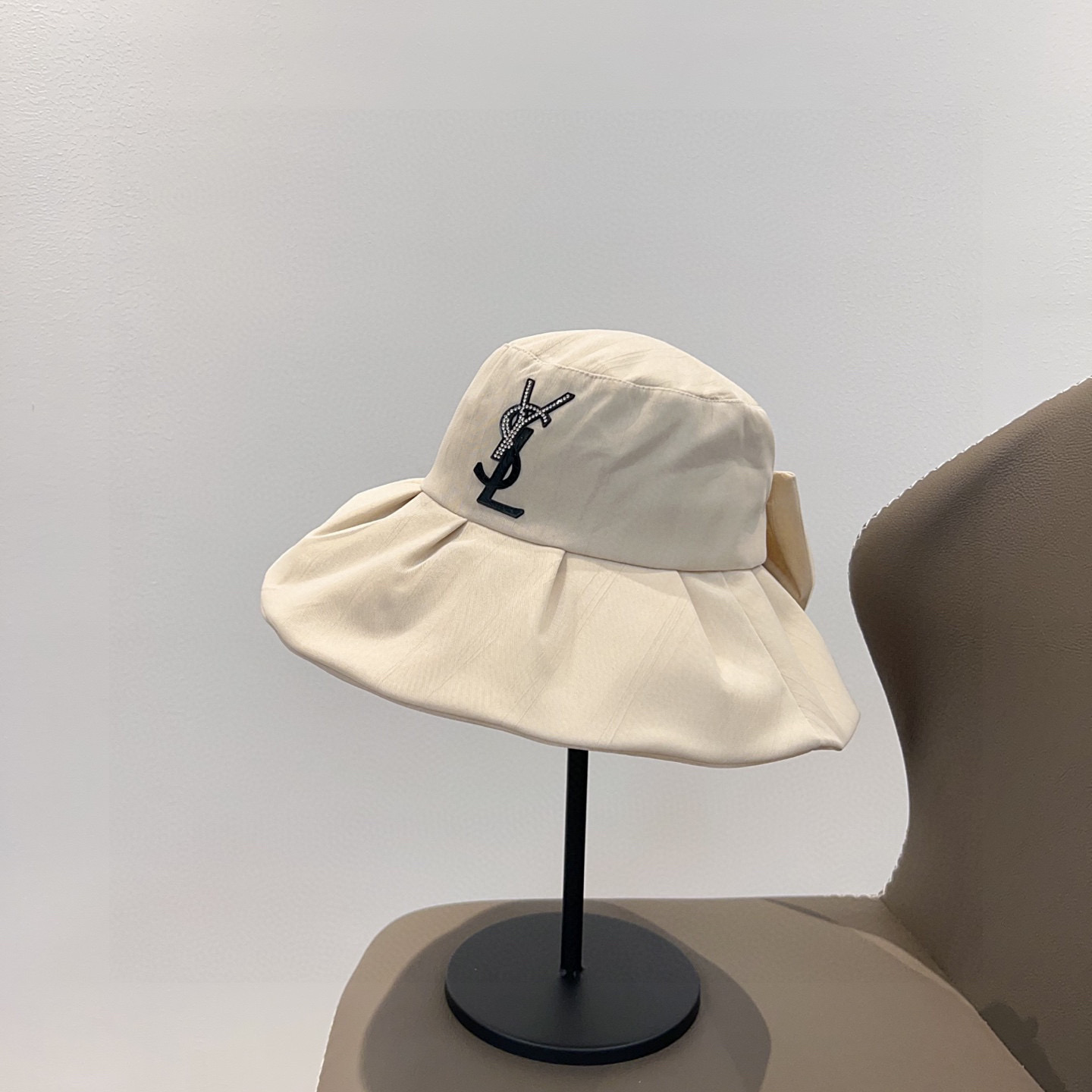 [YSL Hats]Equipped with a dust bag [YSL Saint Laurent]2025 new style large edg
