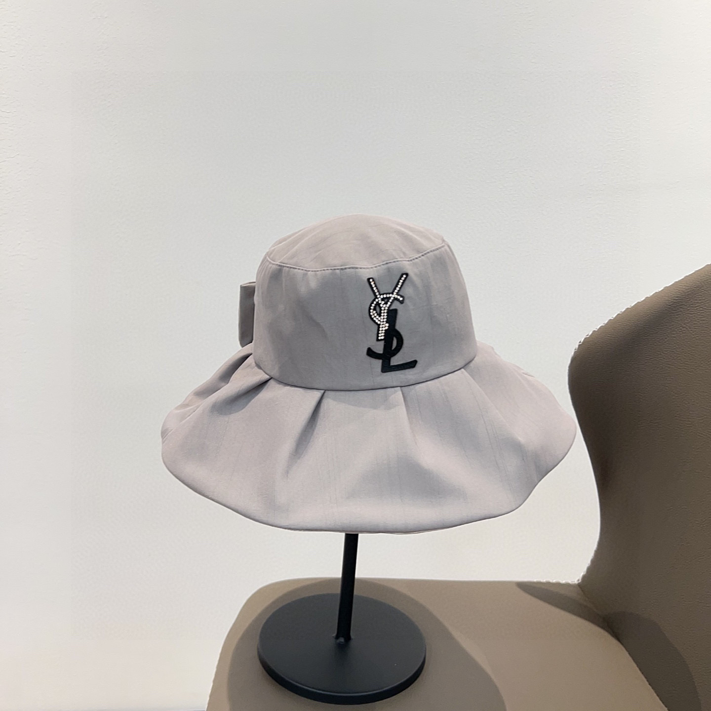 [YSL Hats]Equipped with a dust bag [YSL Saint Laurent]2025 new style large edg