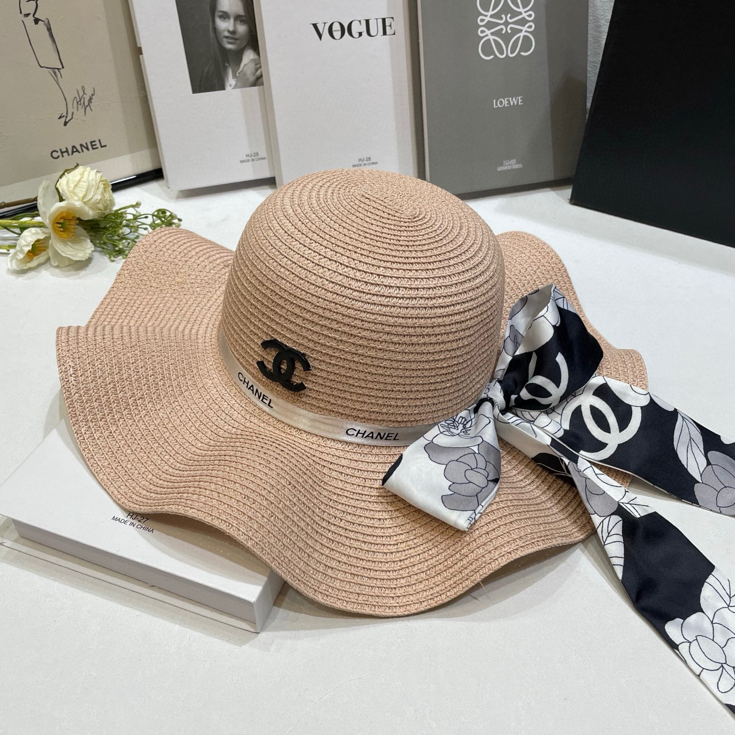 NO:347507,Special offer with dust bag [CHANEL Chanel] 2025 new ruffled ribbon large-brimmed top hat basin hat straw hat, must-have for the street, adjustable rope hat straw hat fisherman hat baseball hat, hat, chanel, chanel, espadrilles, hats特价配防尘袋【CHANEL香奈儿】2025新款荷叶边丝带款大沿礼帽盆帽草帽,出街必备超好搭配,有调节绳帽子草帽渔夫帽棒球帽,帽子,chanel,chanel,espadrilles,hats,hat