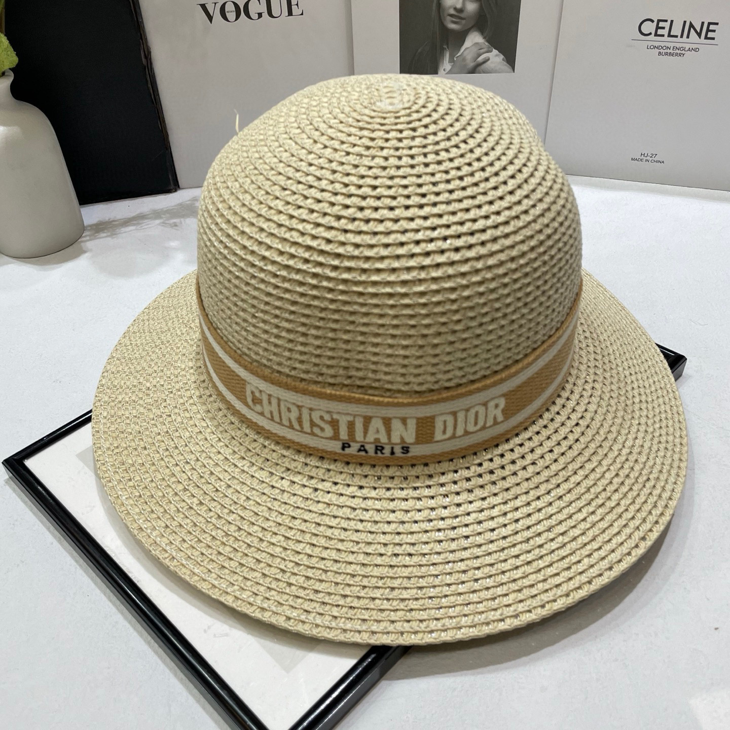 NO:347629,Special offer with dust bag [DIOR] 2025 new hollow large-rimmed top hat and basin hat, a must-have for the street, with adjustable rope hat, straw hat, fisherman hat, baseball hat, hat, dior, dior, espadrilles, hats特价配防尘袋【DIOR迪奥】2025新款镂空大沿礼帽盆帽草帽,出街必备超好搭配,有调节绳帽子草帽渔夫帽棒球帽,帽子,dior,dior,espadrilles,hats,hat