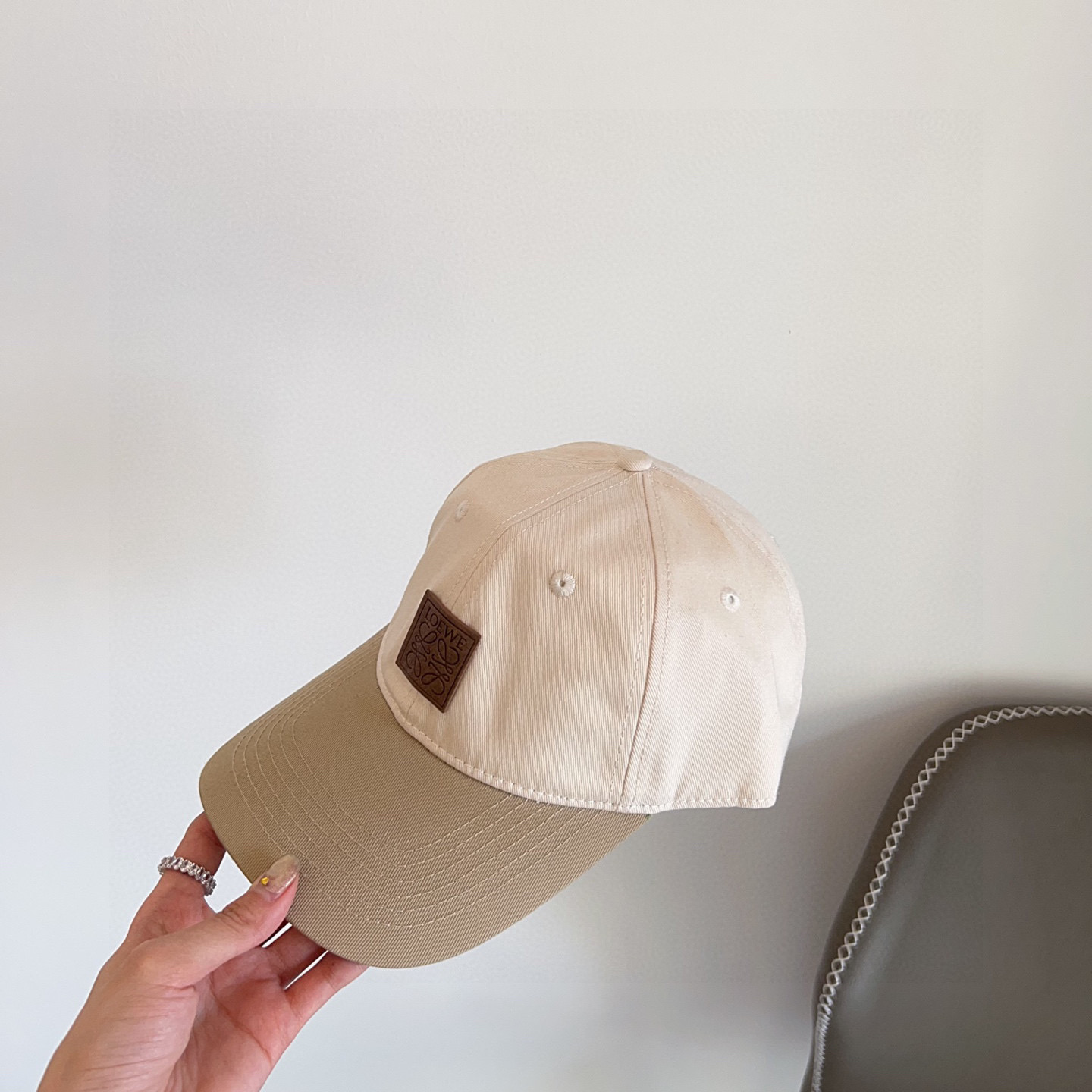 💛配防尘袋。【LOEWE罗意威】2025新款拼色简约大牌棒球帽，专柜经典款，男女通用