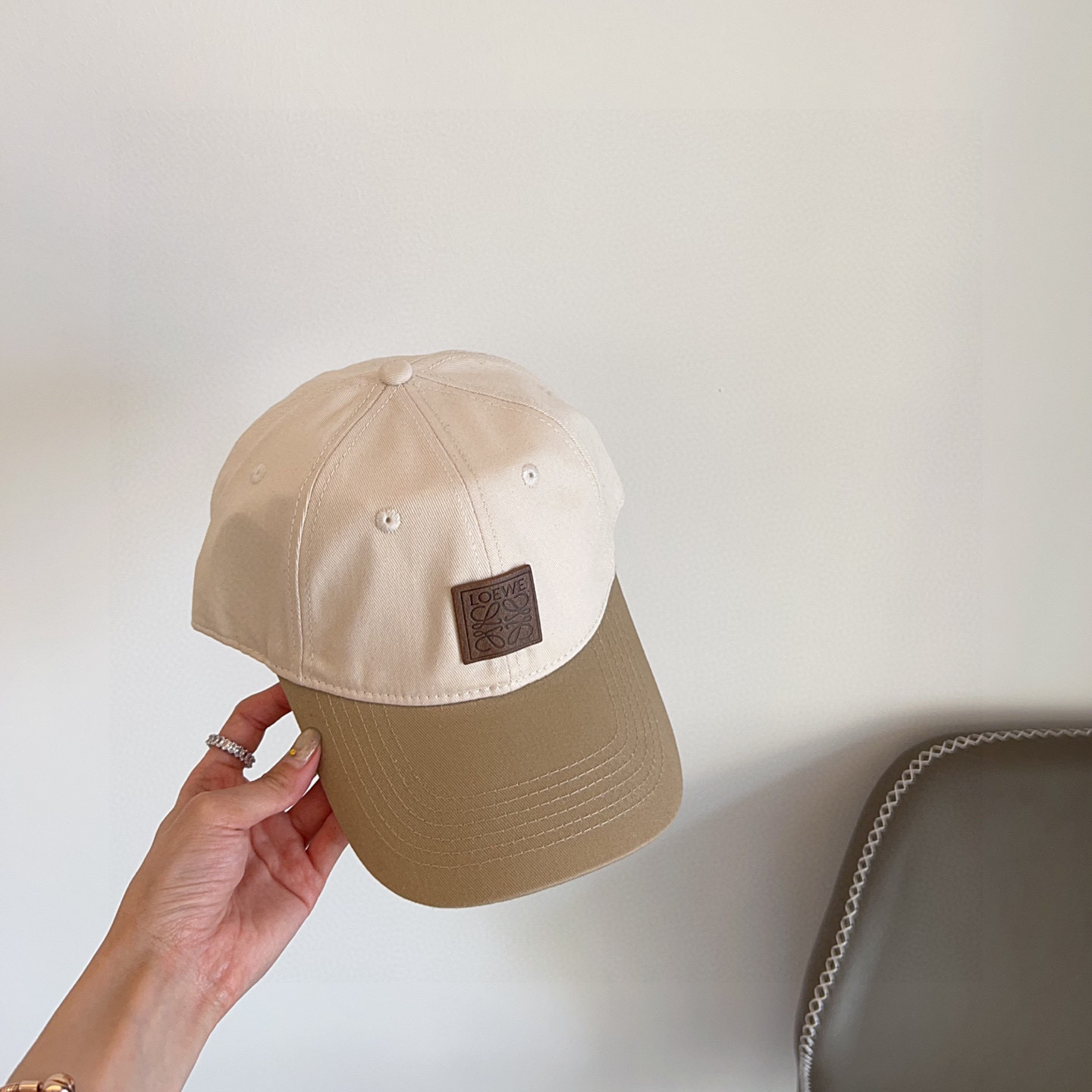 💛配防尘袋。【LOEWE罗意威】2025新款拼色简约大牌棒球帽，专柜经典款，男女通用