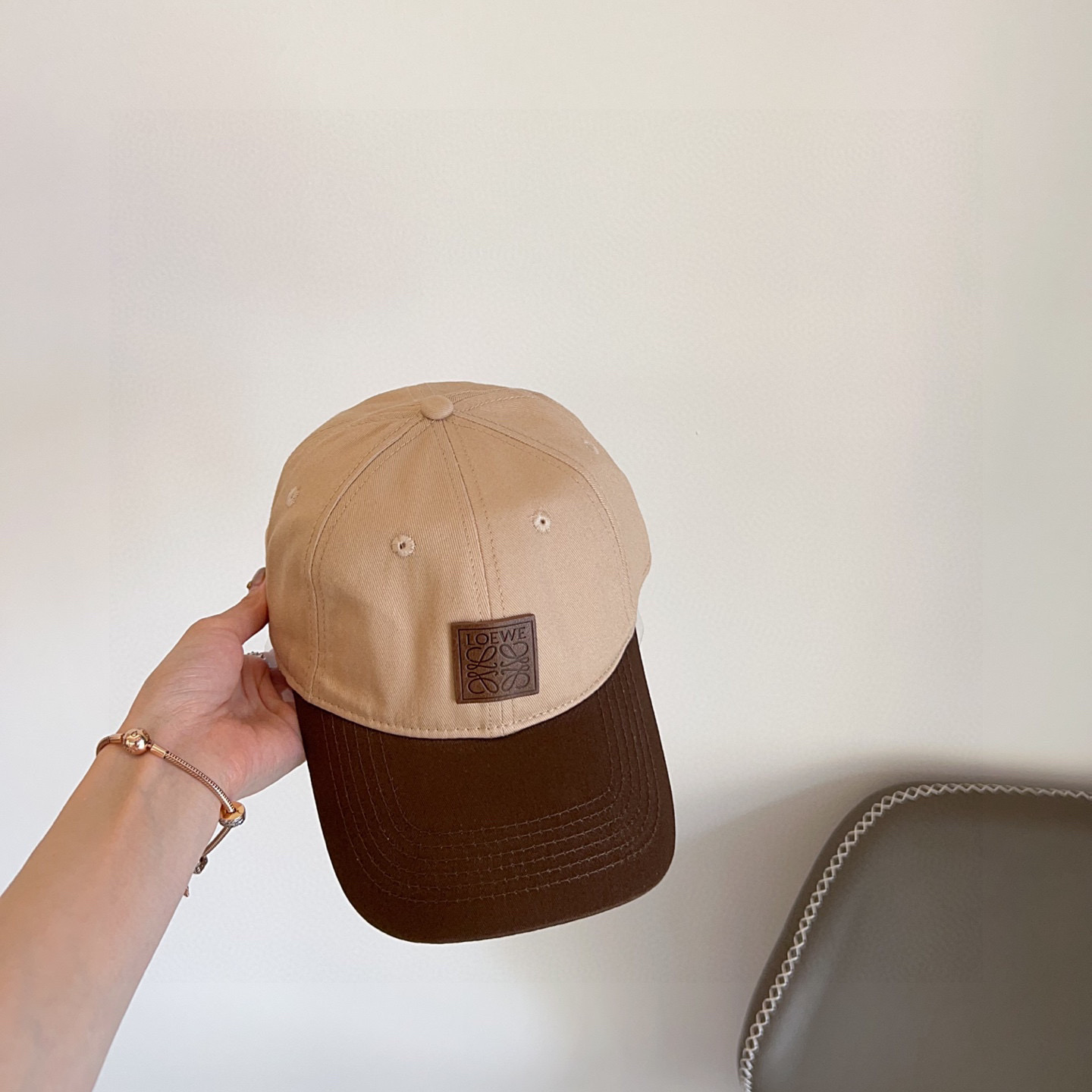 💛配防尘袋。【LOEWE罗意威】2025新款拼色简约大牌棒球帽，专柜经典款，男女通用