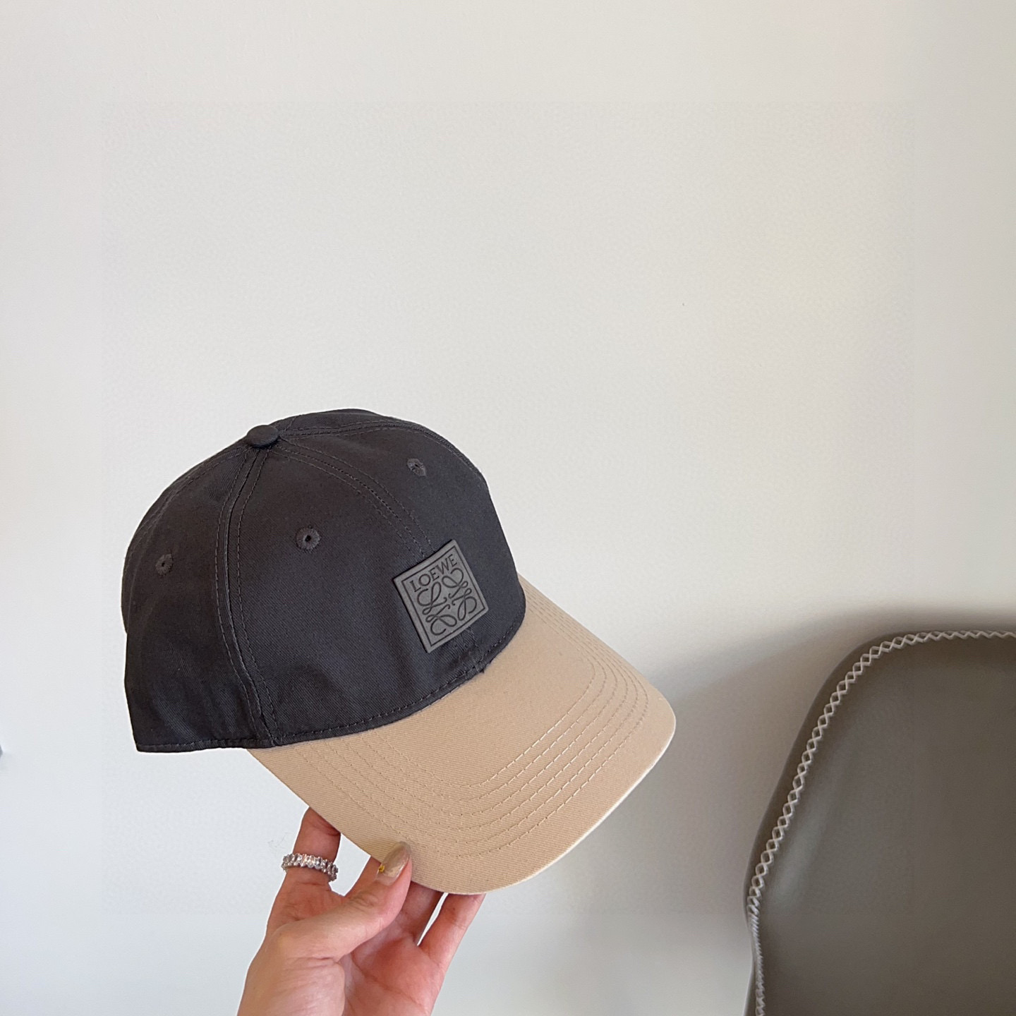 💛配防尘袋。【LOEWE罗意威】2025新款拼色简约大牌棒球帽，专柜经典款，男女通用