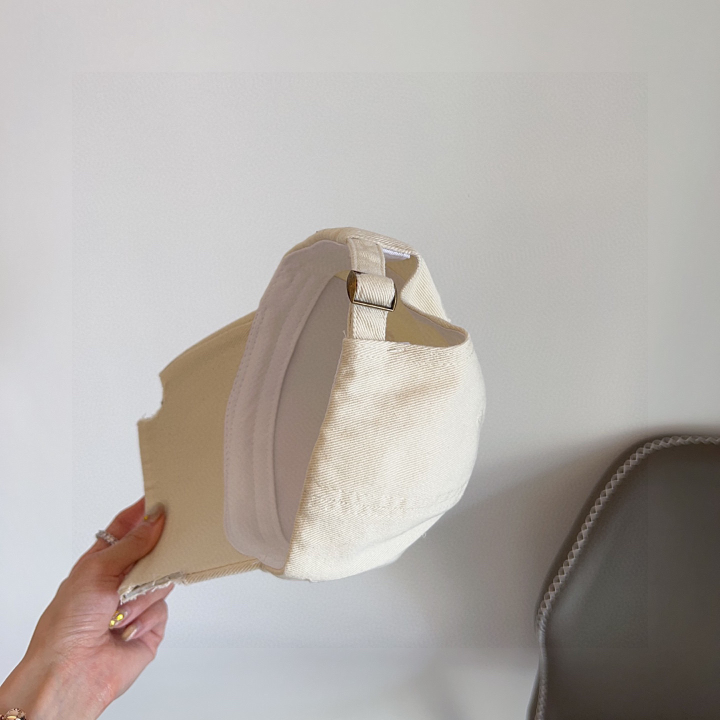 💛配防尘袋。【balenciaga 巴黎世家】2025新款不规则做旧款棒球帽，男女通用～酷帅出街