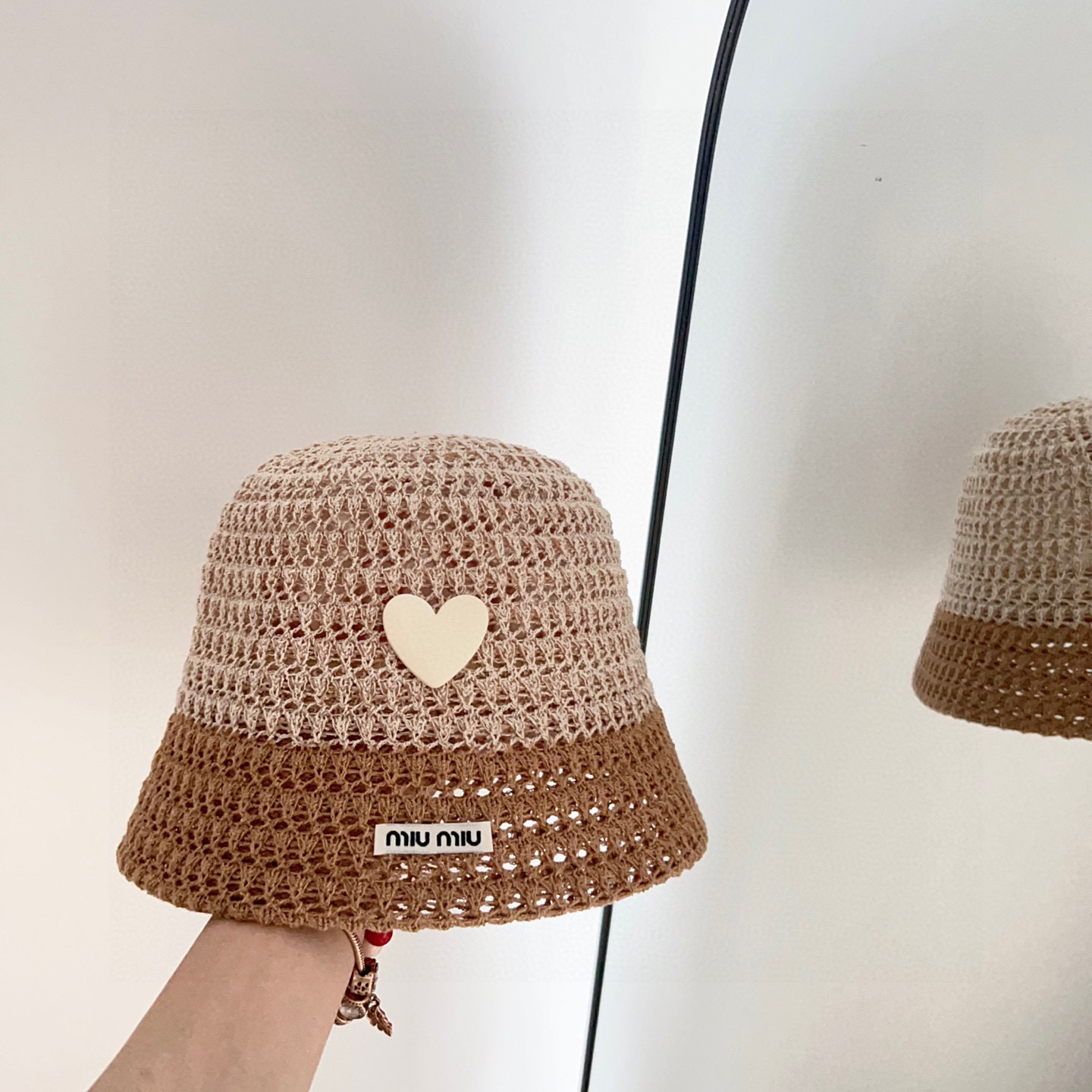 💛配防尘袋【MIUMIU缪缪】2025新款彩色拼色度假风渔夫帽，🔆百搭日常款～出街必备