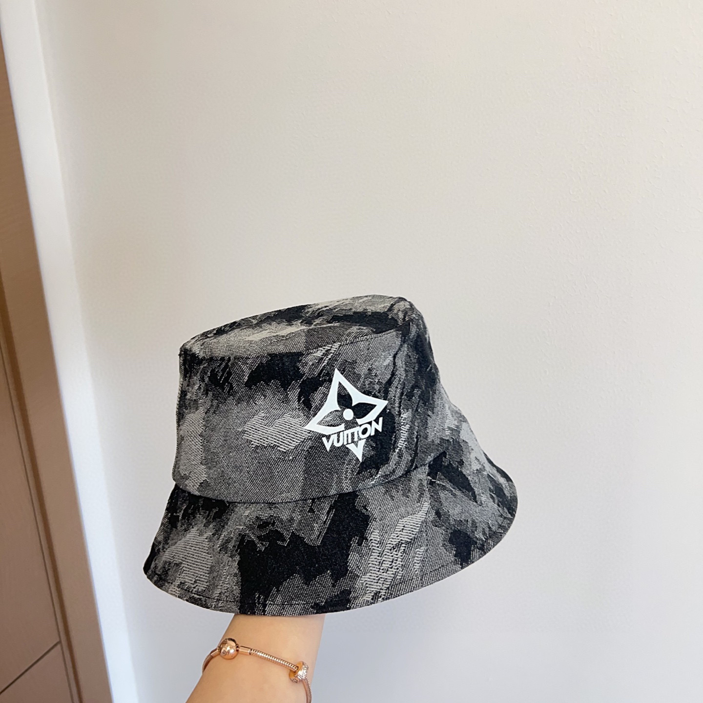 💛配防尘袋【LV路易威登】2025新款牛仔男女款简约渔夫帽，🔆百搭日常款～出街必备