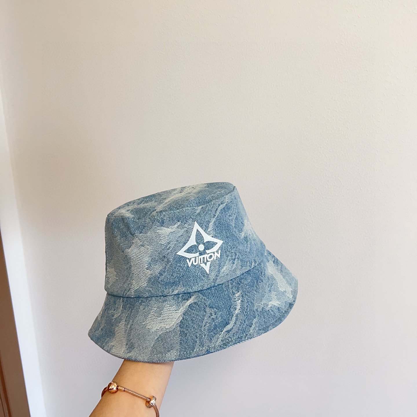 💛配防尘袋【LV路易威登】2025新款牛仔男女款简约渔夫帽，🔆百搭日常款～出街必备