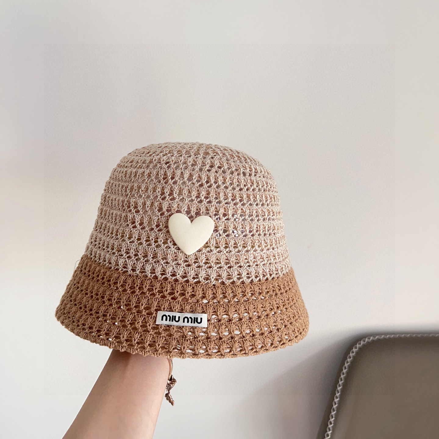 💛配防尘袋【MIUMIU缪缪】2025新款彩色拼色度假风渔夫帽，🔆百搭日常款～出街必备