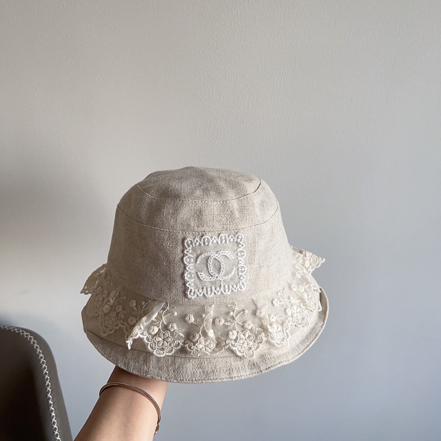 💛配防尘袋【CHANEL香奈儿】2025新款棉麻不规则渔夫帽，🔆百搭日常款～出街必备