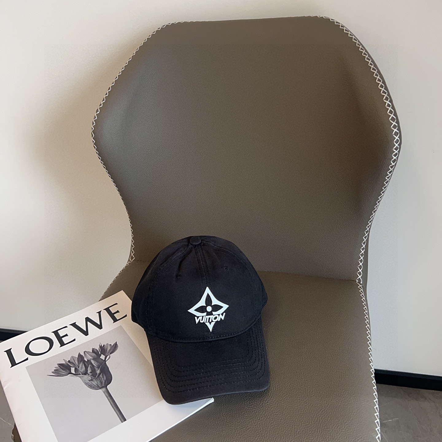 💛配防尘袋。【LV路易威登】2025新款简约大牌棒球帽，经典款，男女通用