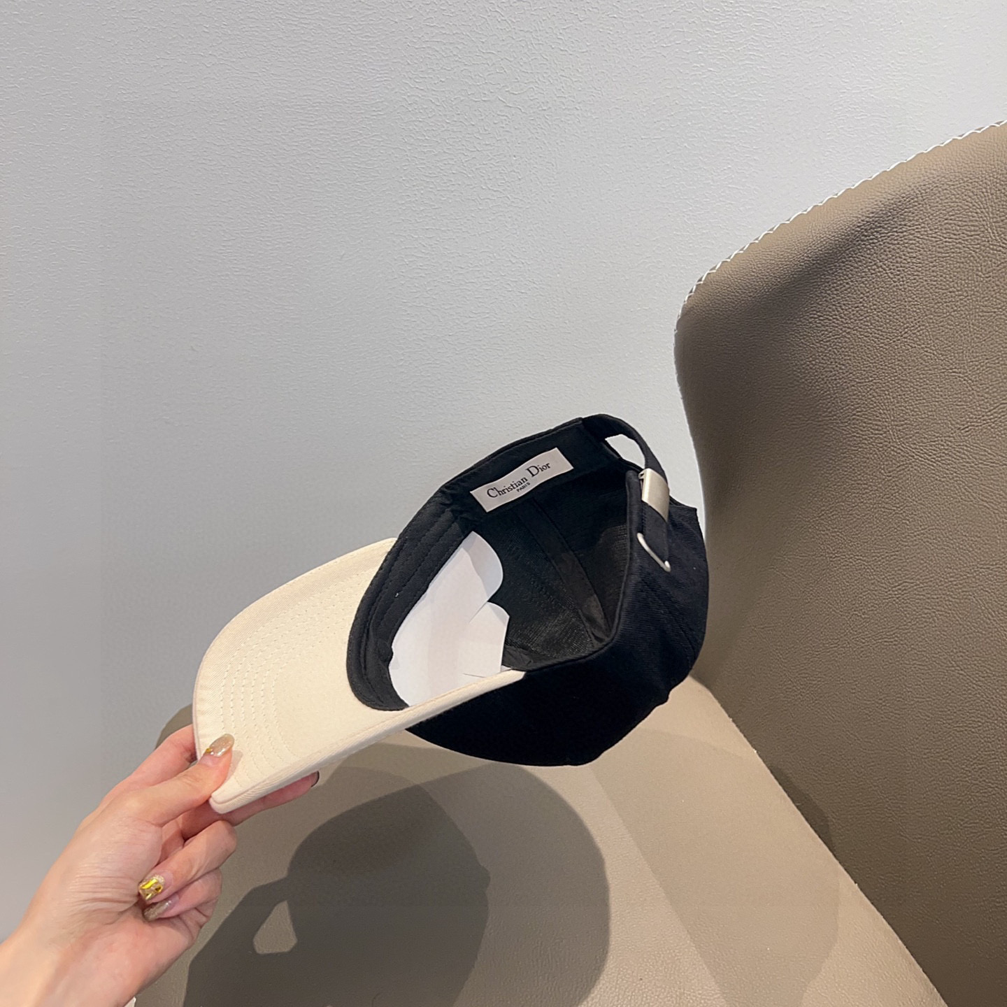 💛配防尘袋。【DIOR迪奥】2025新款拼接款简约棒球帽，专柜经典款，男女通用