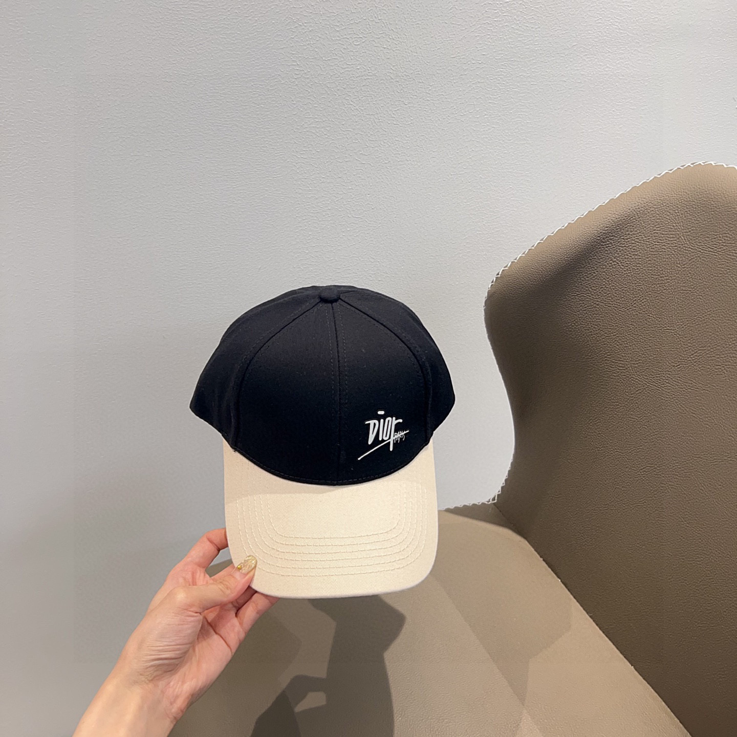 💛配防尘袋。【DIOR迪奥】2025新款拼接款简约棒球帽，专柜经典款，男女通用