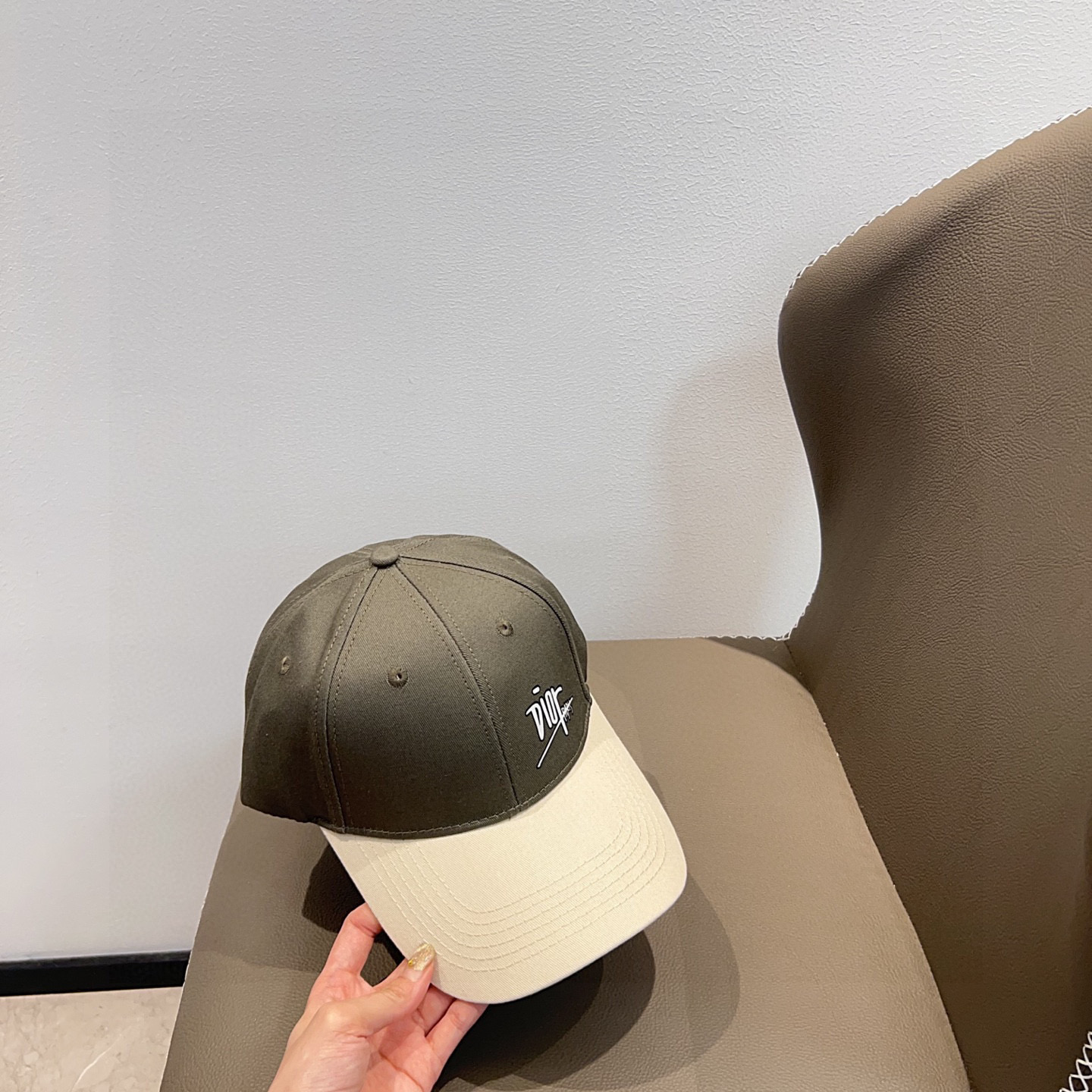 💛配防尘袋。【DIOR迪奥】2025新款拼接款简约棒球帽，专柜经典款，男女通用