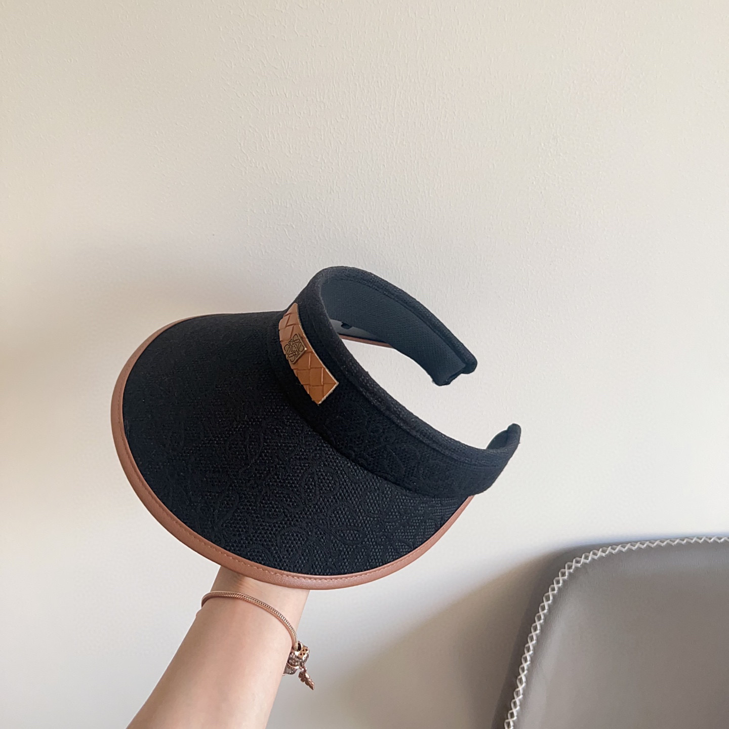 💛配防尘袋 【LOEWE罗意威】2025新款男女款大牌遮阳帽空顶帽，🔆遮阳百搭～休闲出街神器