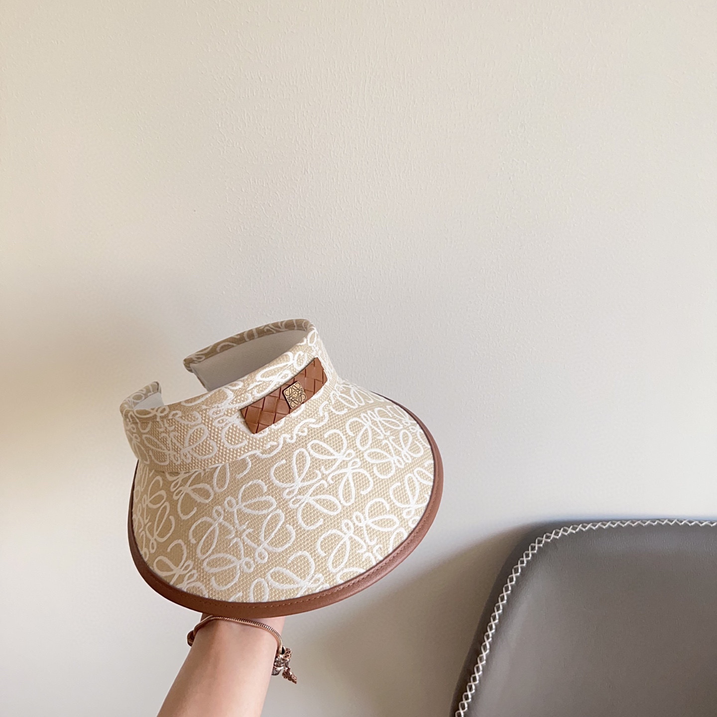 💛配防尘袋 【LOEWE罗意威】2025新款男女款大牌遮阳帽空顶帽，🔆遮阳百搭～休闲出街神器