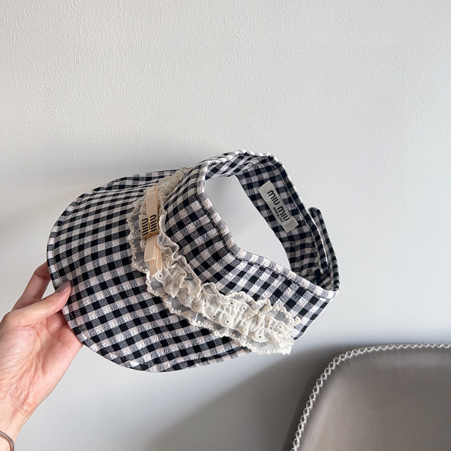 💛配防尘袋 【MIUMIU缪缪】2025新款独家度假风遮阳帽空顶帽，🔆遮阳百搭～休闲出街神器