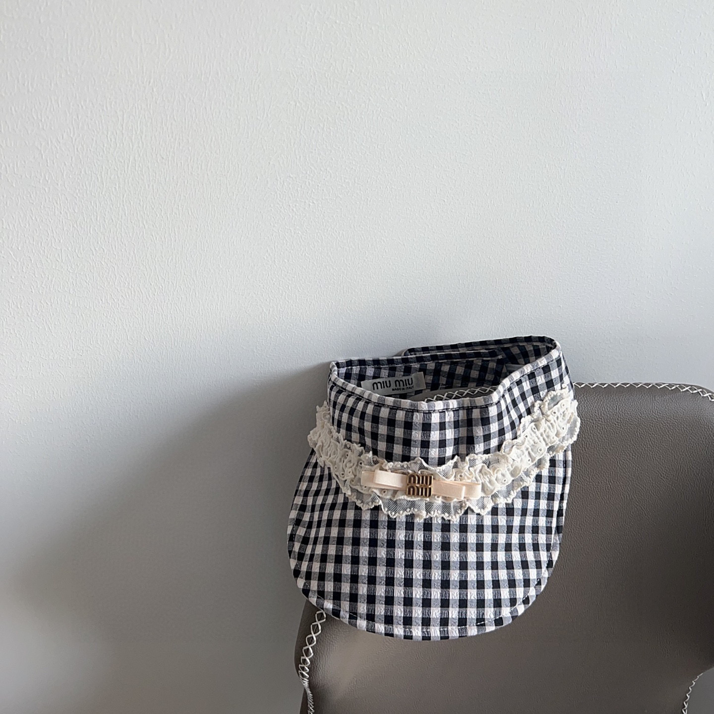 💛配防尘袋 【MIUMIU缪缪】2025新款独家度假风遮阳帽空顶帽，🔆遮阳百搭～休闲出街神器