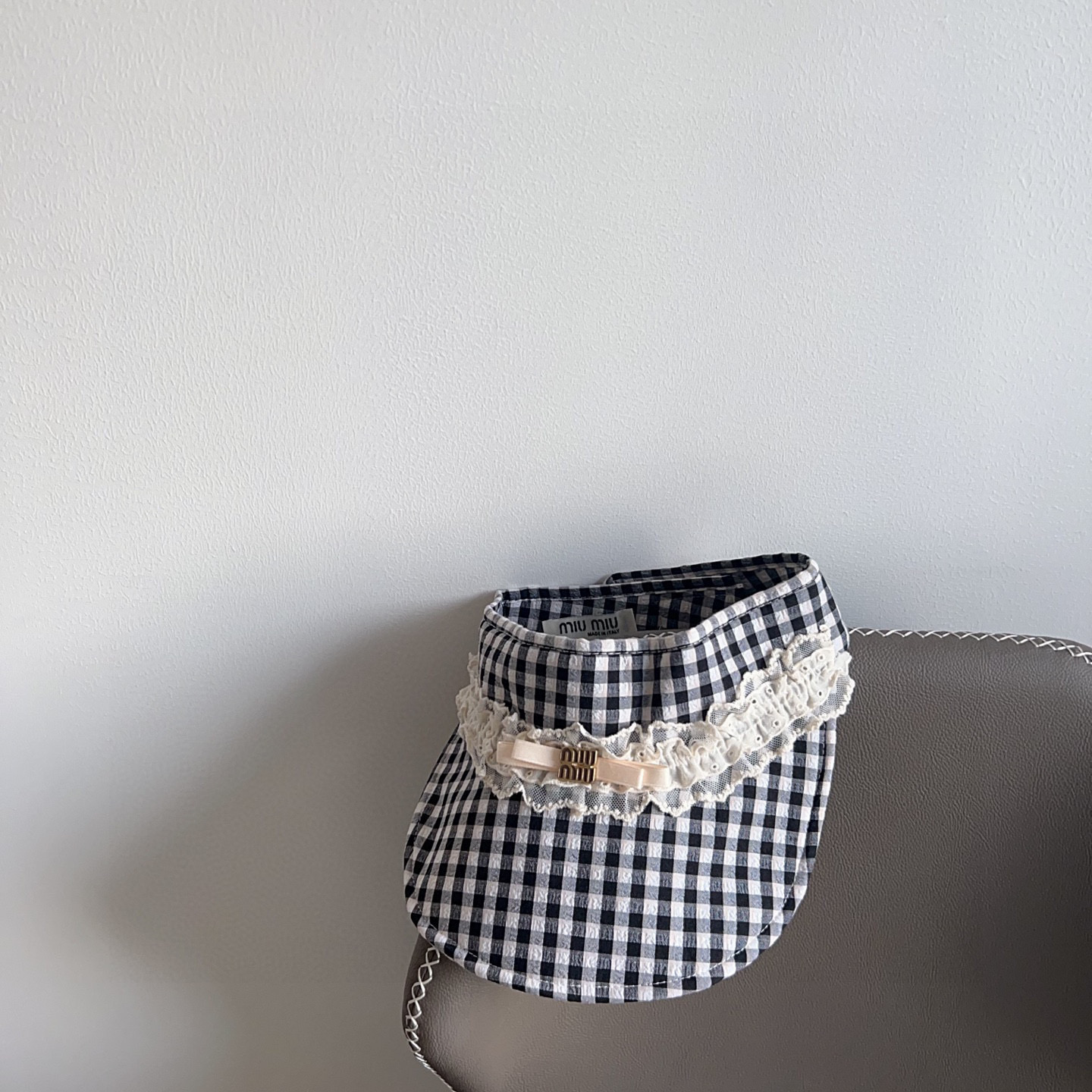 💛配防尘袋 【MIUMIU缪缪】2025新款独家度假风遮阳帽空顶帽，🔆遮阳百搭～休闲出街神器